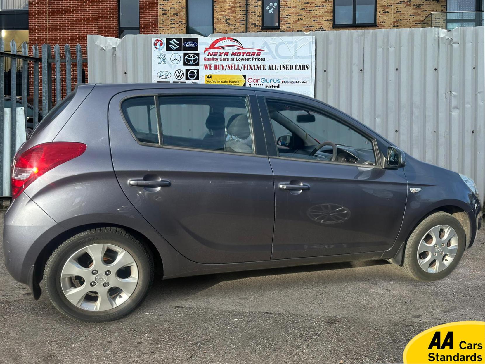 Hyundai i20 1.4 Comfort Hatchback 5dr Petrol Auto Euro 4 (99 bhp)