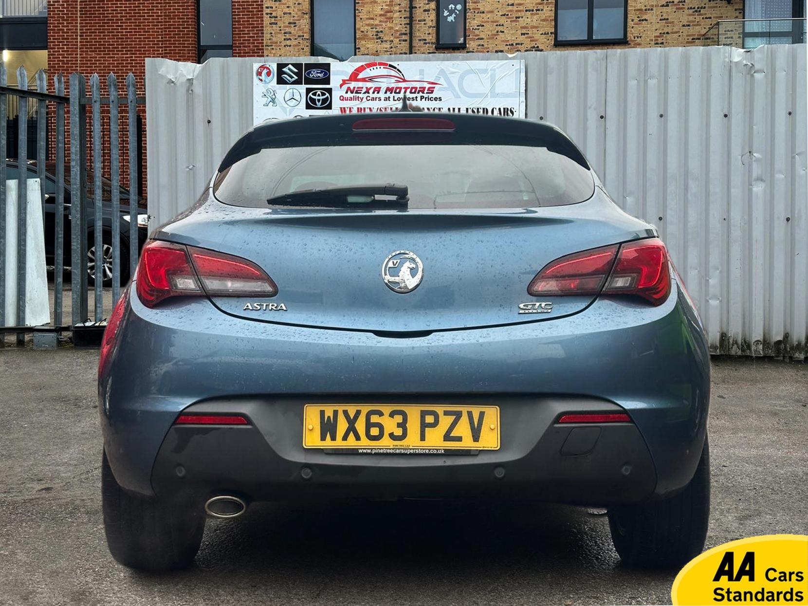 Vauxhall Astra GTC 1.4T SRi Coupe 3dr Petrol Manual Euro 5 (s/s) (140 ps)