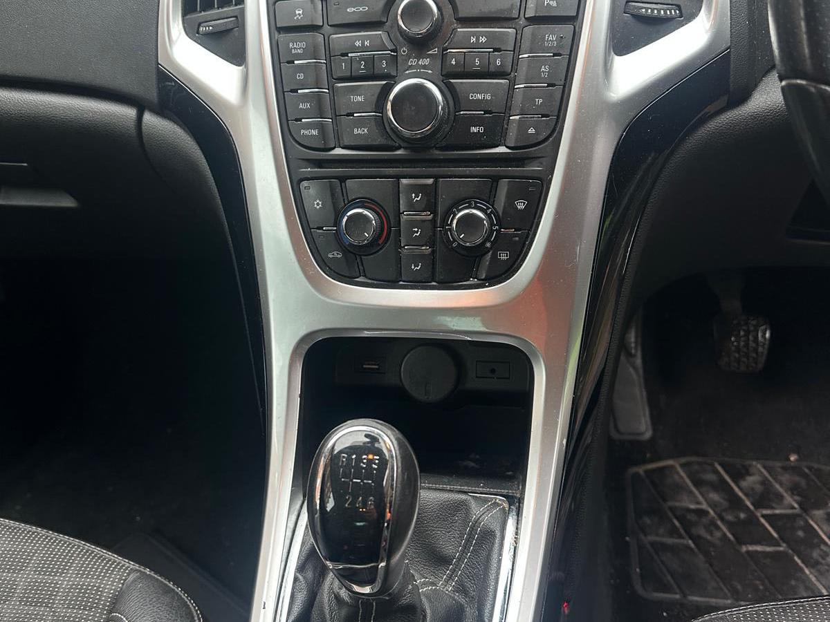 Vauxhall Astra GTC 1.4T SRi Coupe 3dr Petrol Manual Euro 5 (s/s) (140 ps)