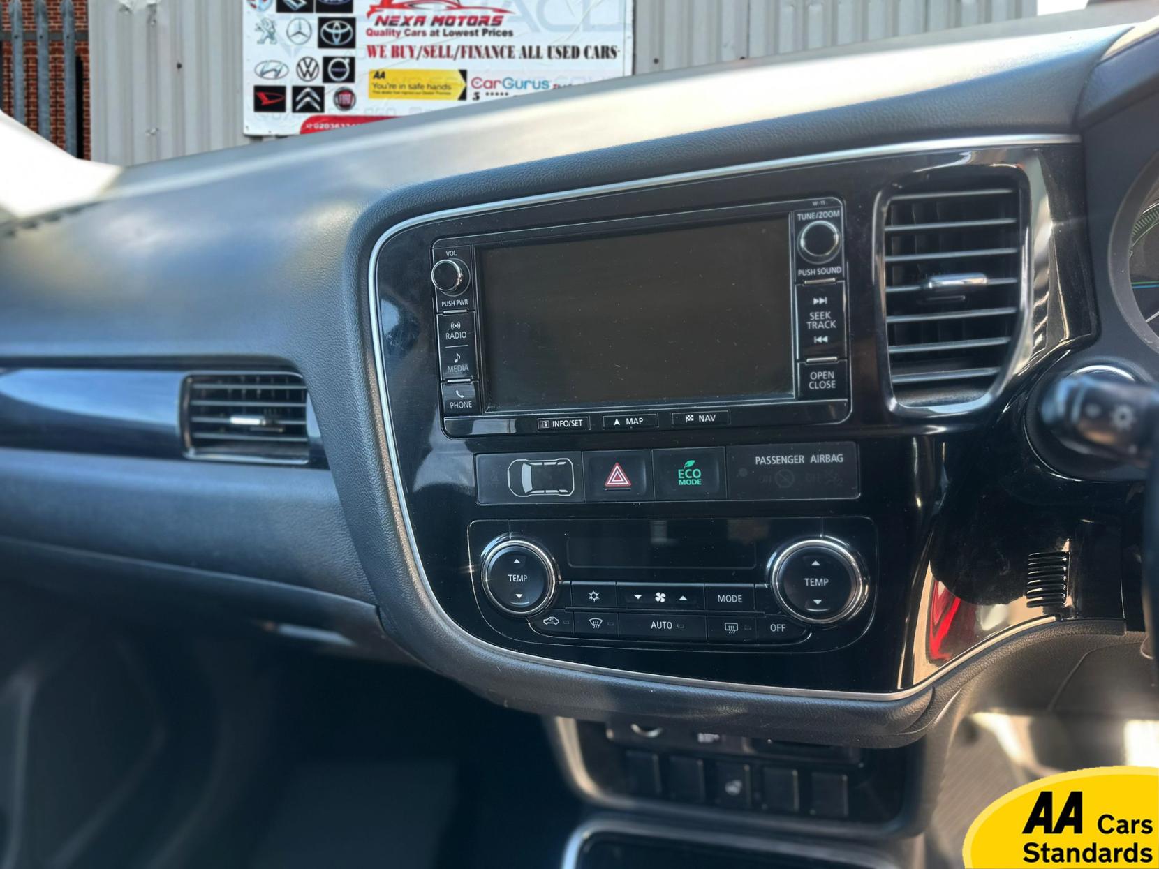 Mitsubishi Outlander 2.0h 12kWh GX4h SUV 5dr Petrol Plug-in Hybrid CVT 4WD Euro 6 (s/s) (200 ps)