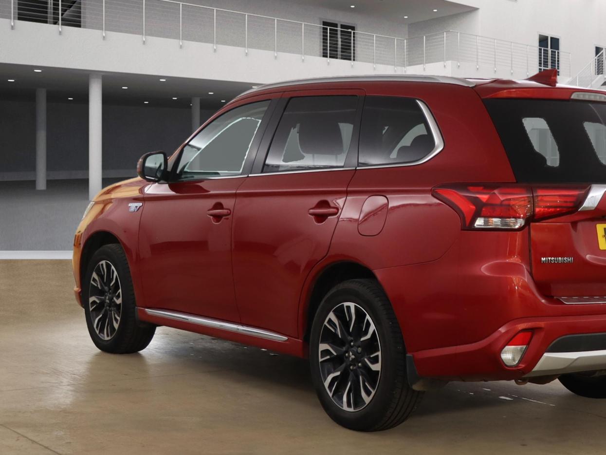 Mitsubishi Outlander 2.0h 12kWh GX4h SUV 5dr Petrol Plug-in Hybrid CVT 4WD Euro 6 (s/s) (200 ps)
