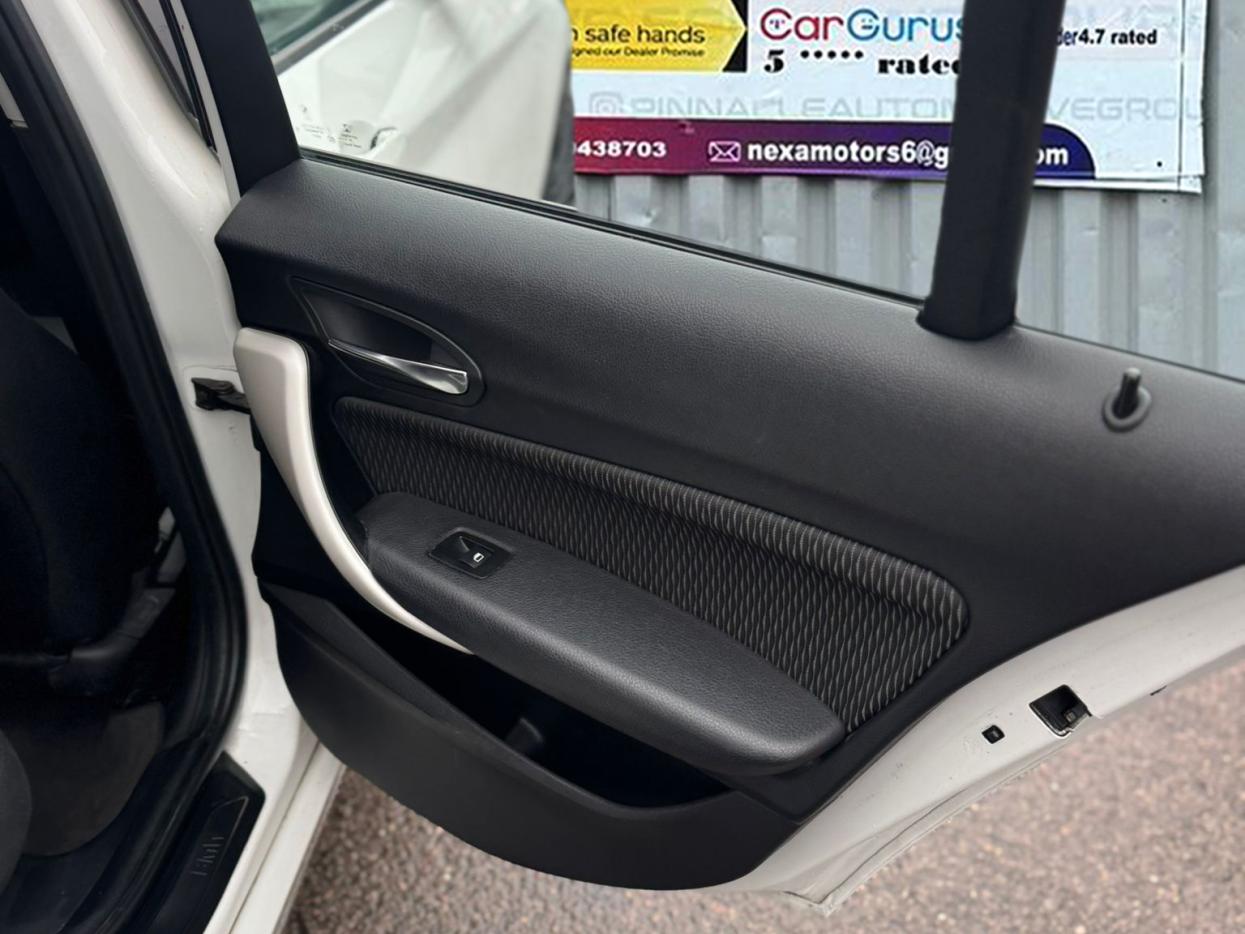 BMW 1 Series 1.5 118i SE Hatchback 5dr Petrol Auto Euro 6 (s/s) (136 ps)
