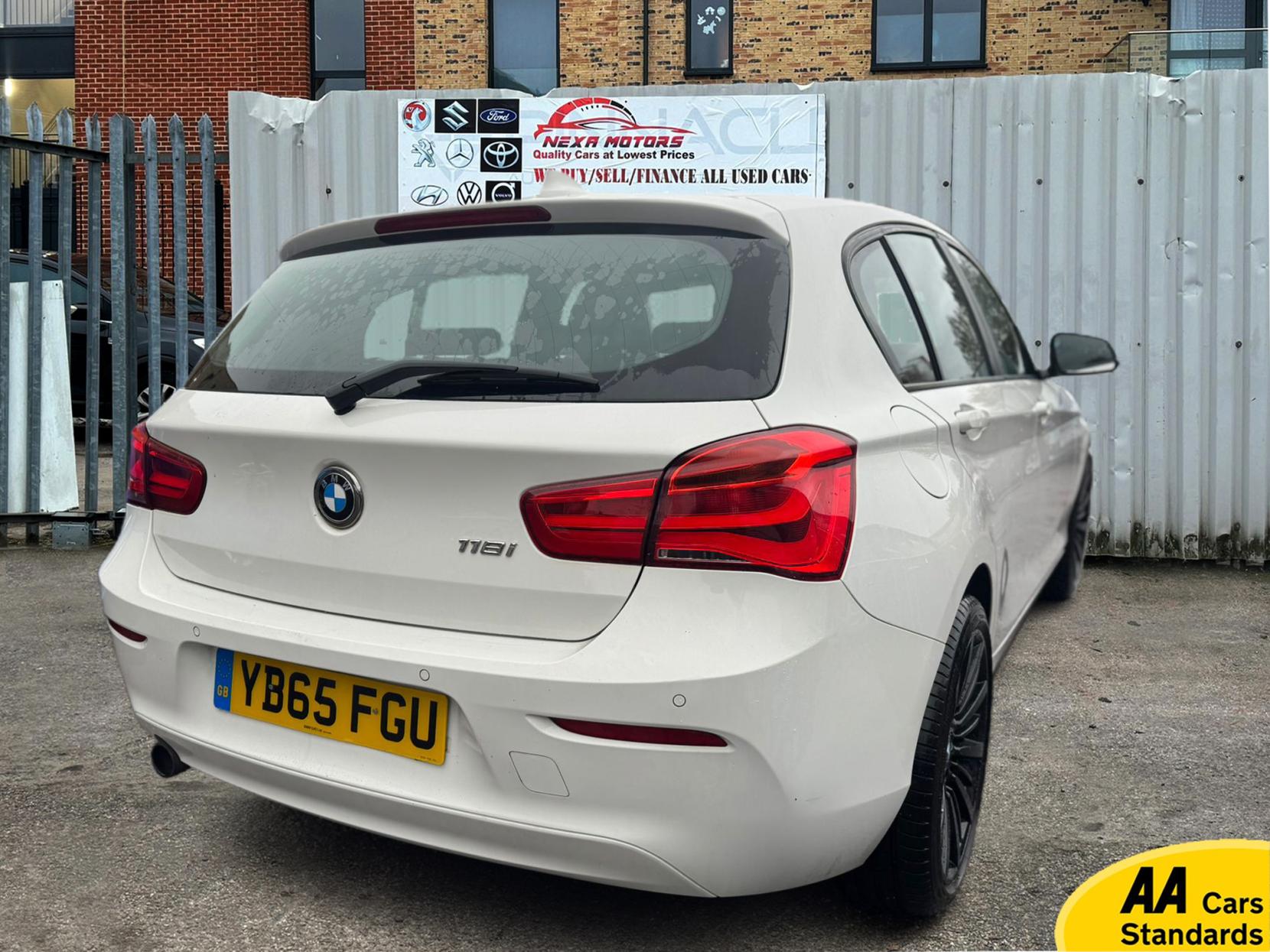 BMW 1 Series 1.5 118i SE Hatchback 5dr Petrol Auto Euro 6 (s/s) (136 ps)