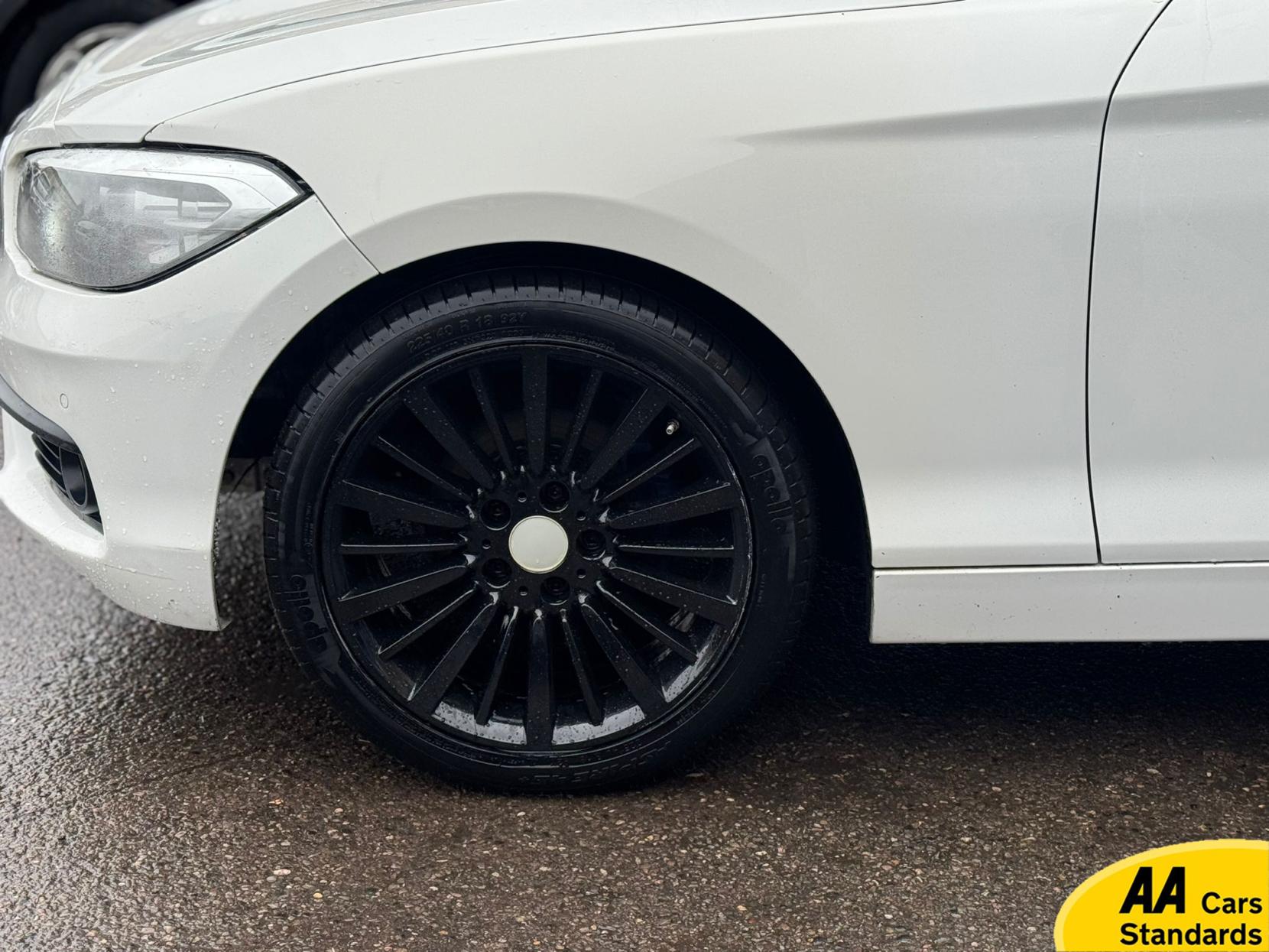 BMW 1 Series 1.5 118i SE Hatchback 5dr Petrol Auto Euro 6 (s/s) (136 ps)