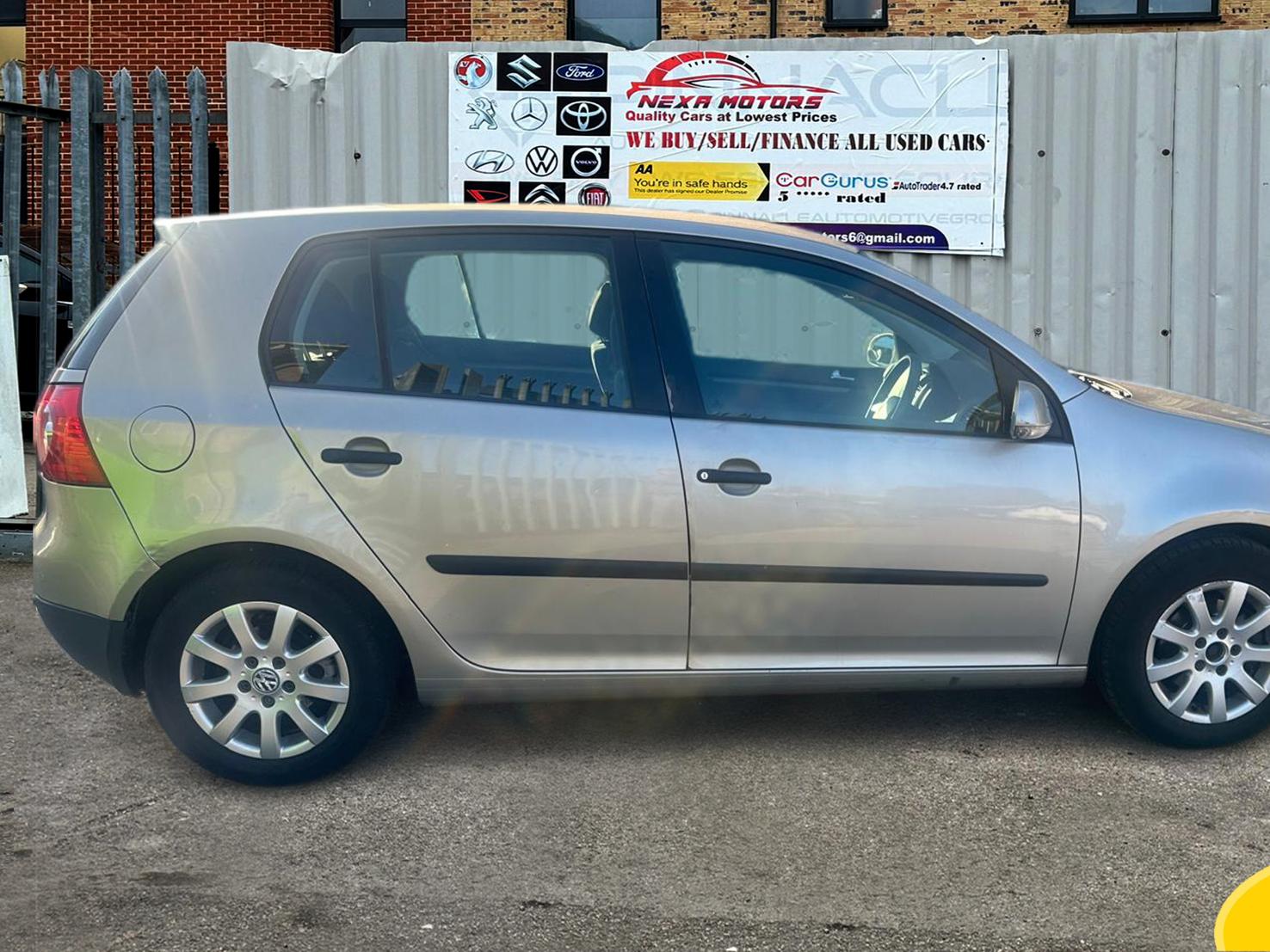 Volkswagen Golf 1.6 FSI SE Hatchback 5dr Petrol Automatic (178 g/km, 113 bhp)