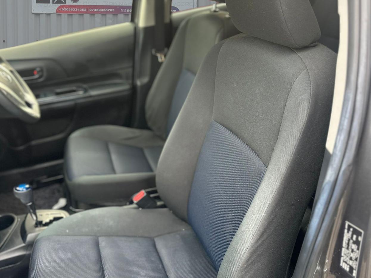 Toyota Yaris 1.5 VVT-h Excel Hatchback 5dr Petrol Hybrid E-CVT Euro 6 (Safety Sense, 15in) (101 ps)