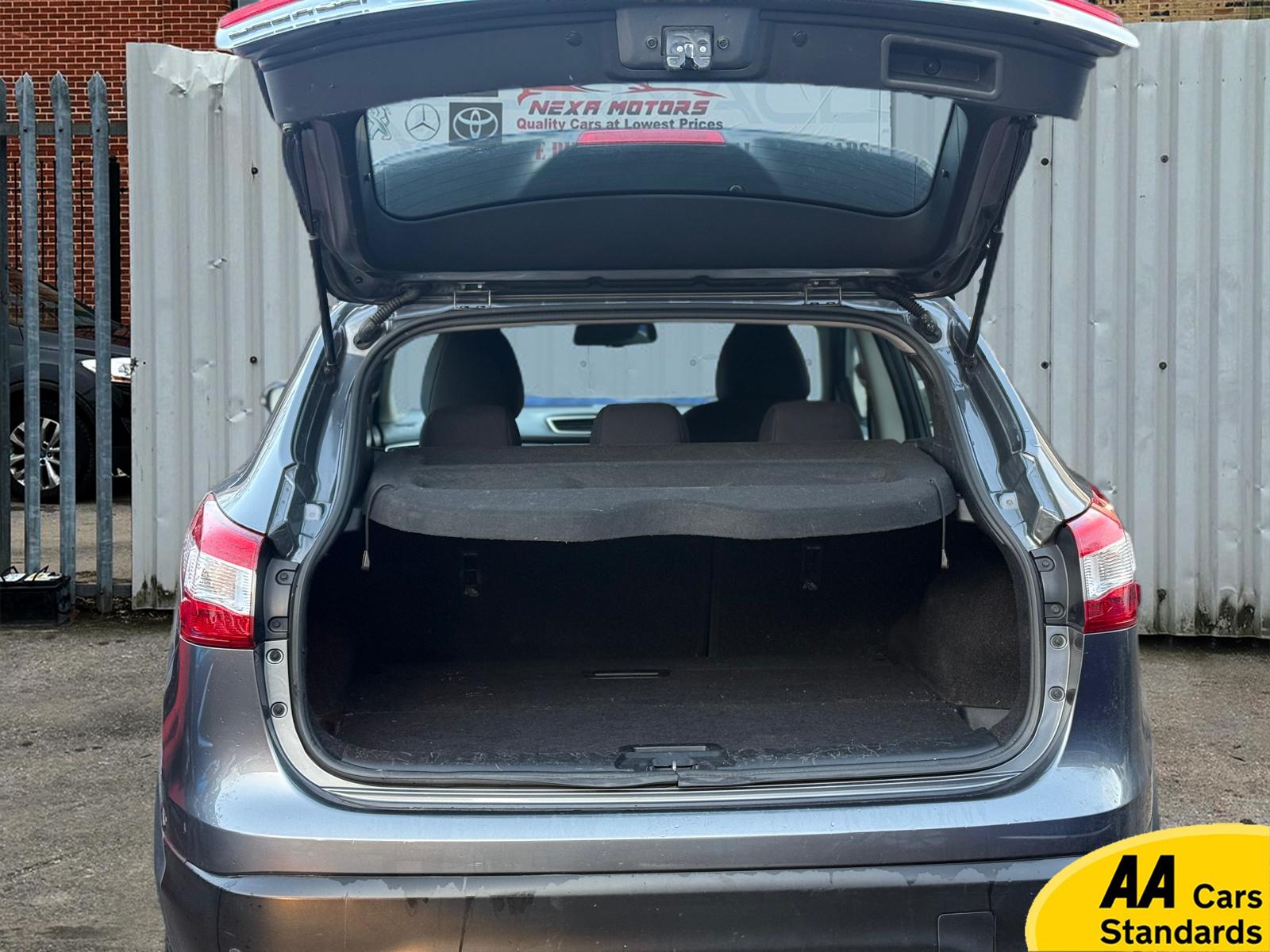 Nissan Qashqai 1.2 DIG-T Acenta SUV 5dr Petrol Manual 2WD Euro 6 (s/s) (115 ps)