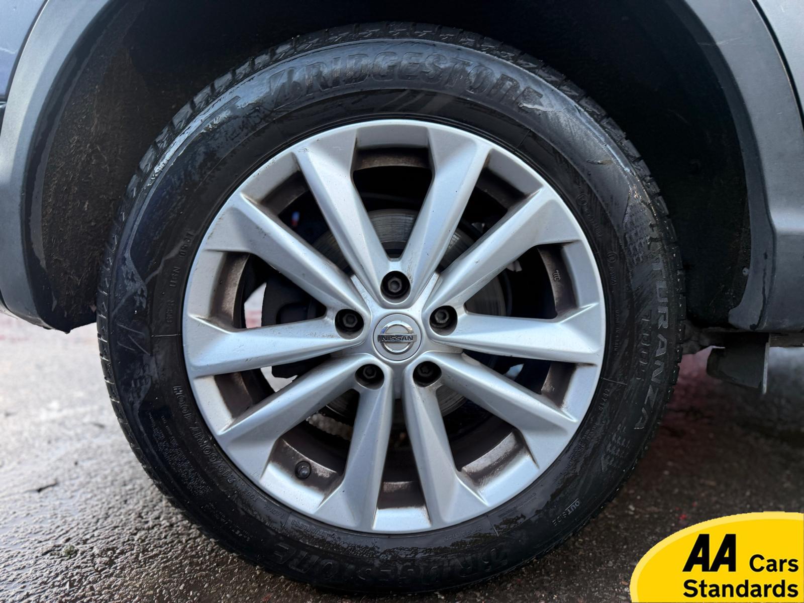 Nissan Qashqai 1.2 DIG-T Acenta SUV 5dr Petrol Manual 2WD Euro 6 (s/s) (115 ps)