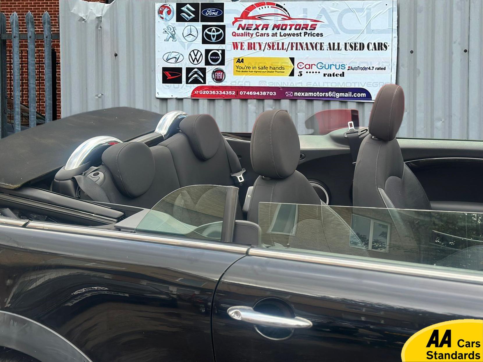 MINI Convertible 2.0 Cooper D Convertible 2dr Diesel Auto Euro 5 (112 ps)