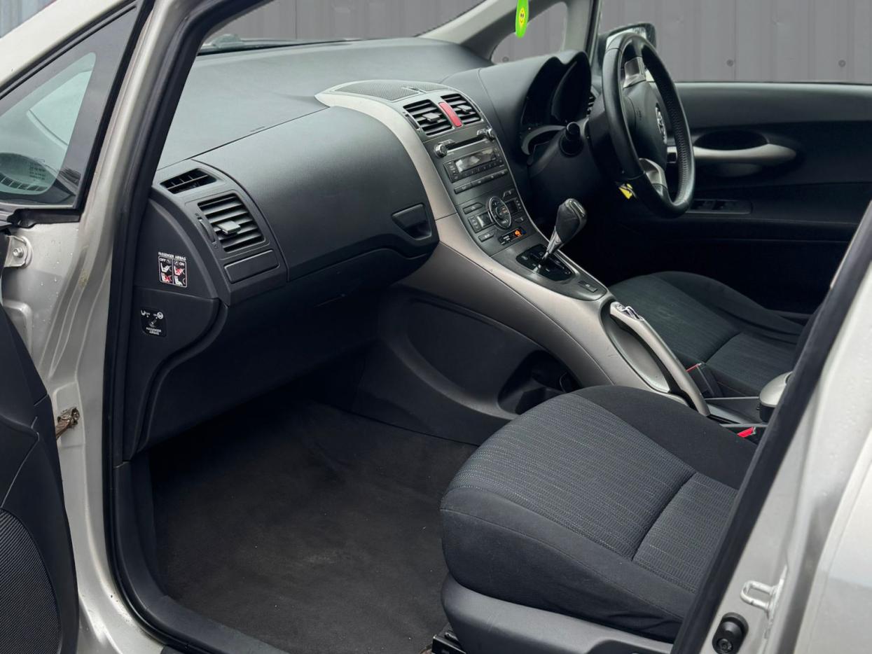 Toyota Auris 1.6 TR Hatchback 5dr Petrol Multimode (146 g/km, 124 bhp)