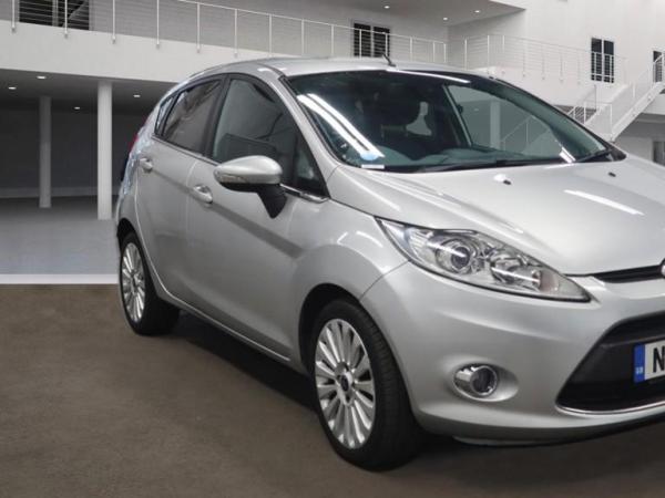 Ford Fiesta 1.4 Titanium Hatchback 5dr Petrol Automatic (154 g/km, 94 bhp)