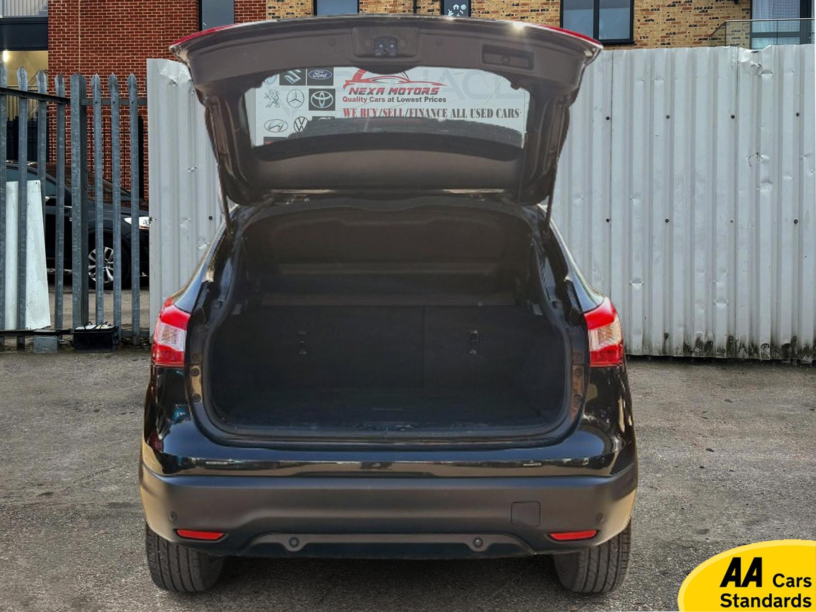 Nissan Qashqai 1.2 DIG-T Tekna SUV 5dr Petrol XTRON 2WD Euro 6 (s/s) (115 ps)