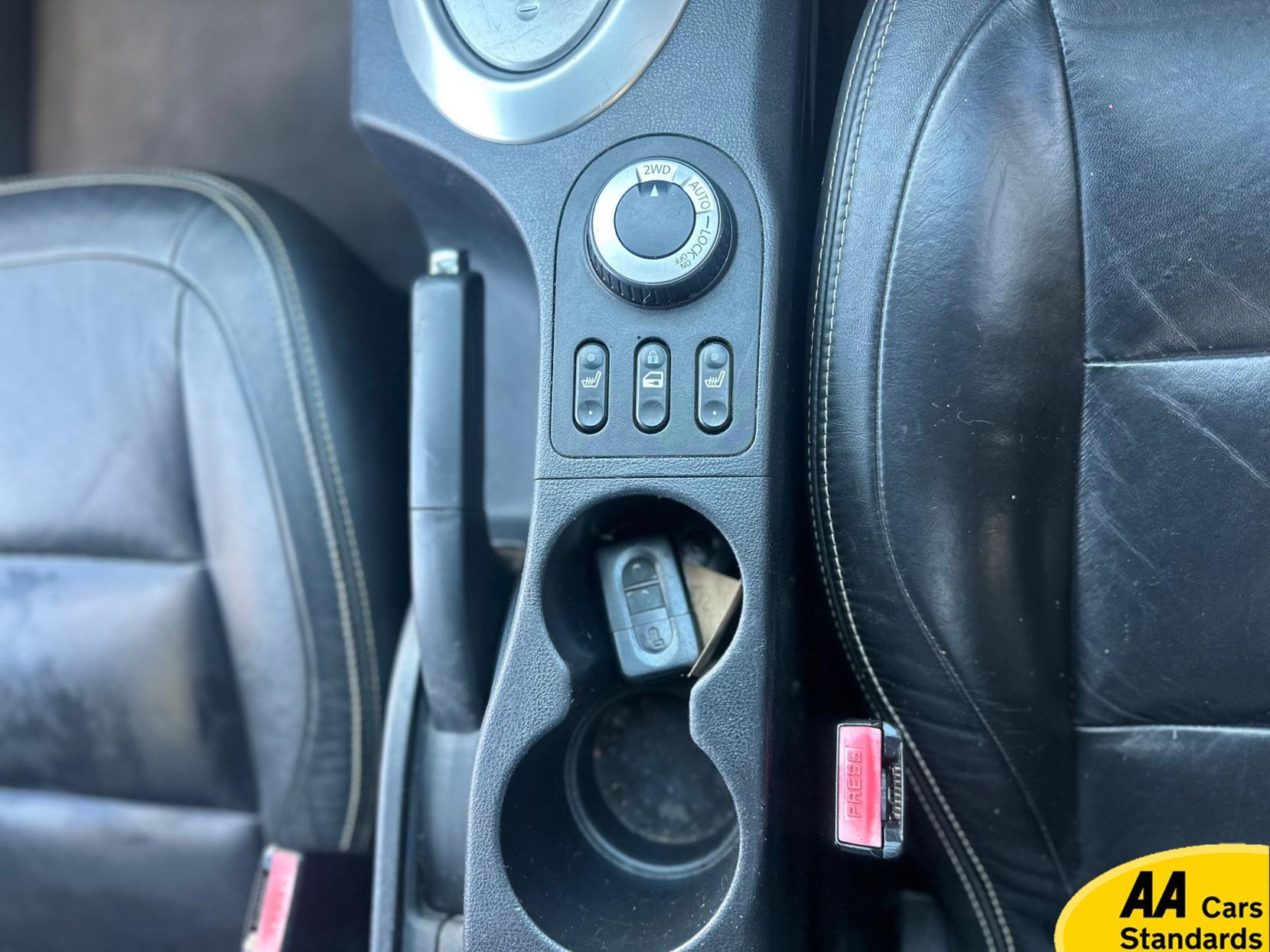 Nissan Qashqai+2 2.0 Tekna SUV 5dr Petrol CVT 4WD Euro 5 (140 ps)