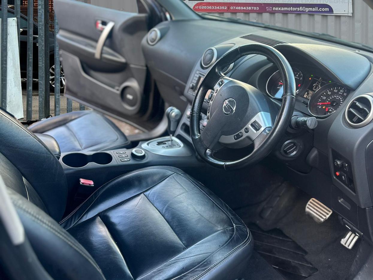 Nissan Qashqai+2 2.0 Tekna SUV 5dr Petrol CVT 4WD Euro 5 (140 ps)