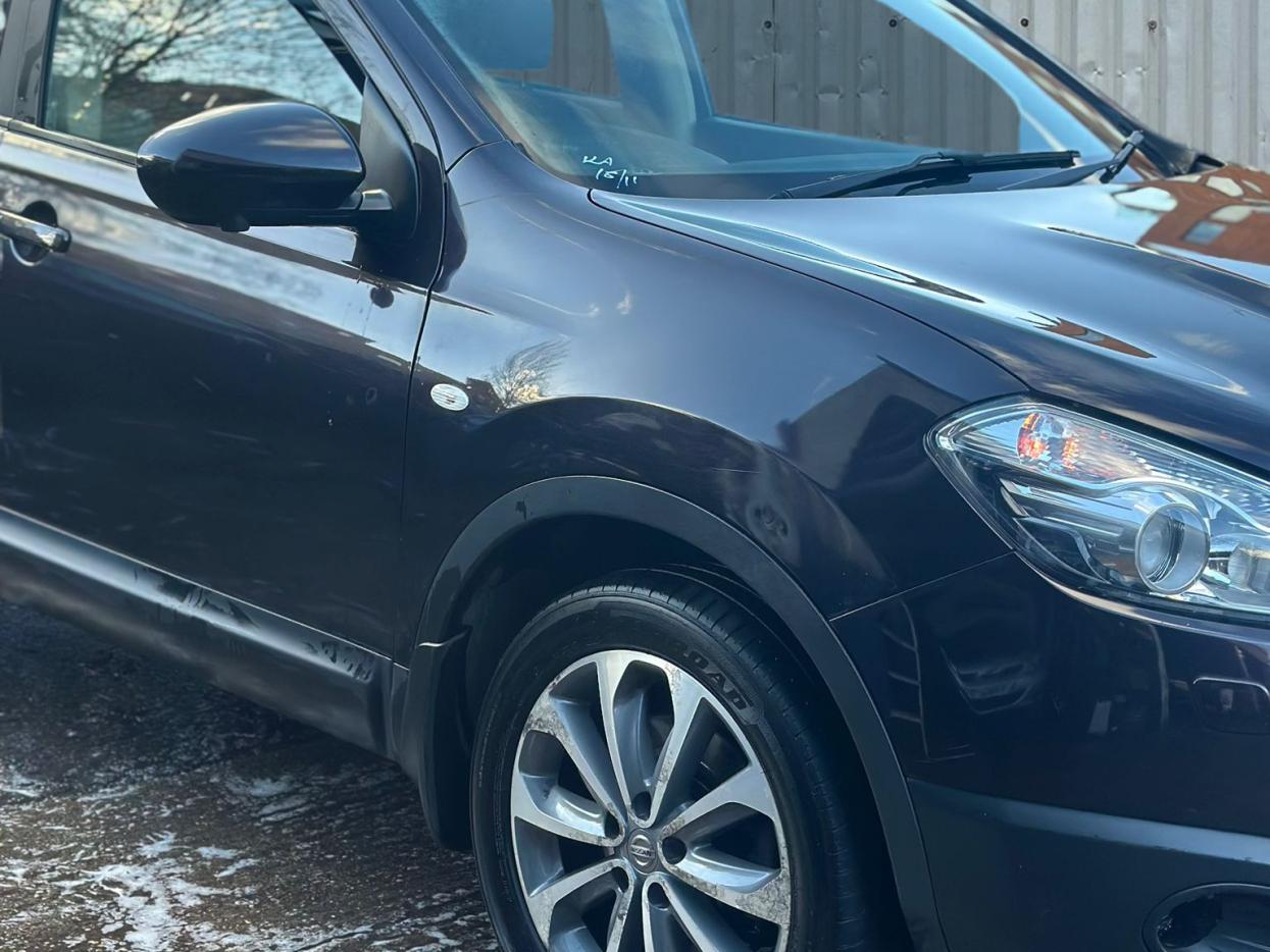 Nissan Qashqai+2 2.0 Tekna SUV 5dr Petrol CVT 4WD Euro 5 (140 ps)