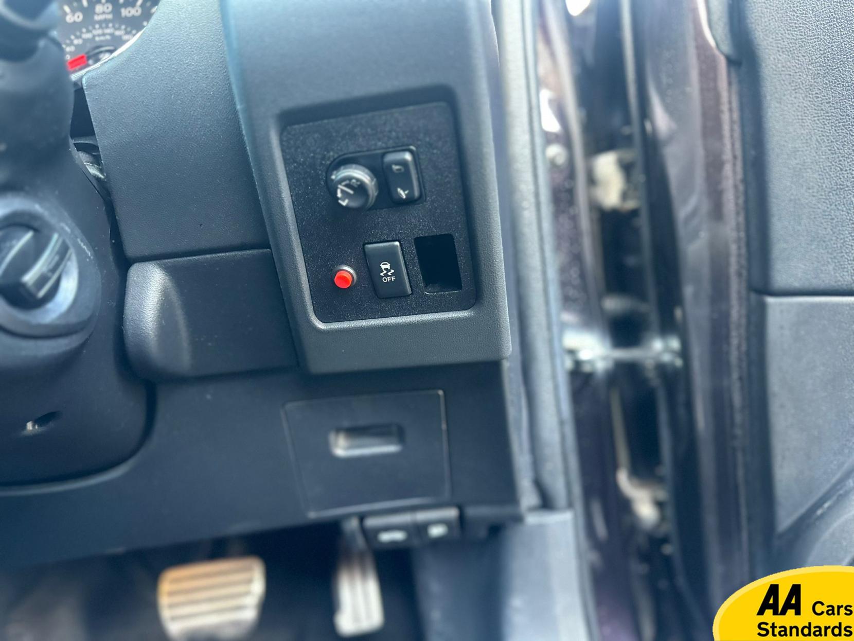 Nissan Qashqai+2 2.0 Tekna SUV 5dr Petrol CVT 4WD Euro 5 (140 ps)