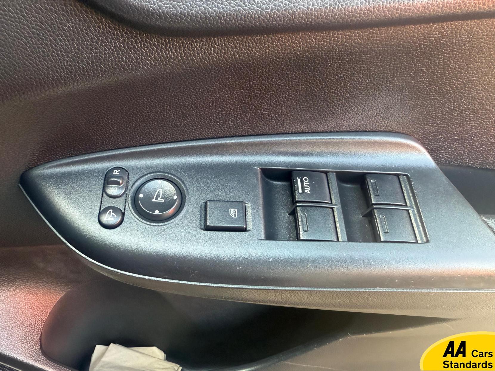Honda Jazz  1.5 i-VTEC ES Plus Hatchback 5dr Petrol CVT Euro 5 (99 ps)