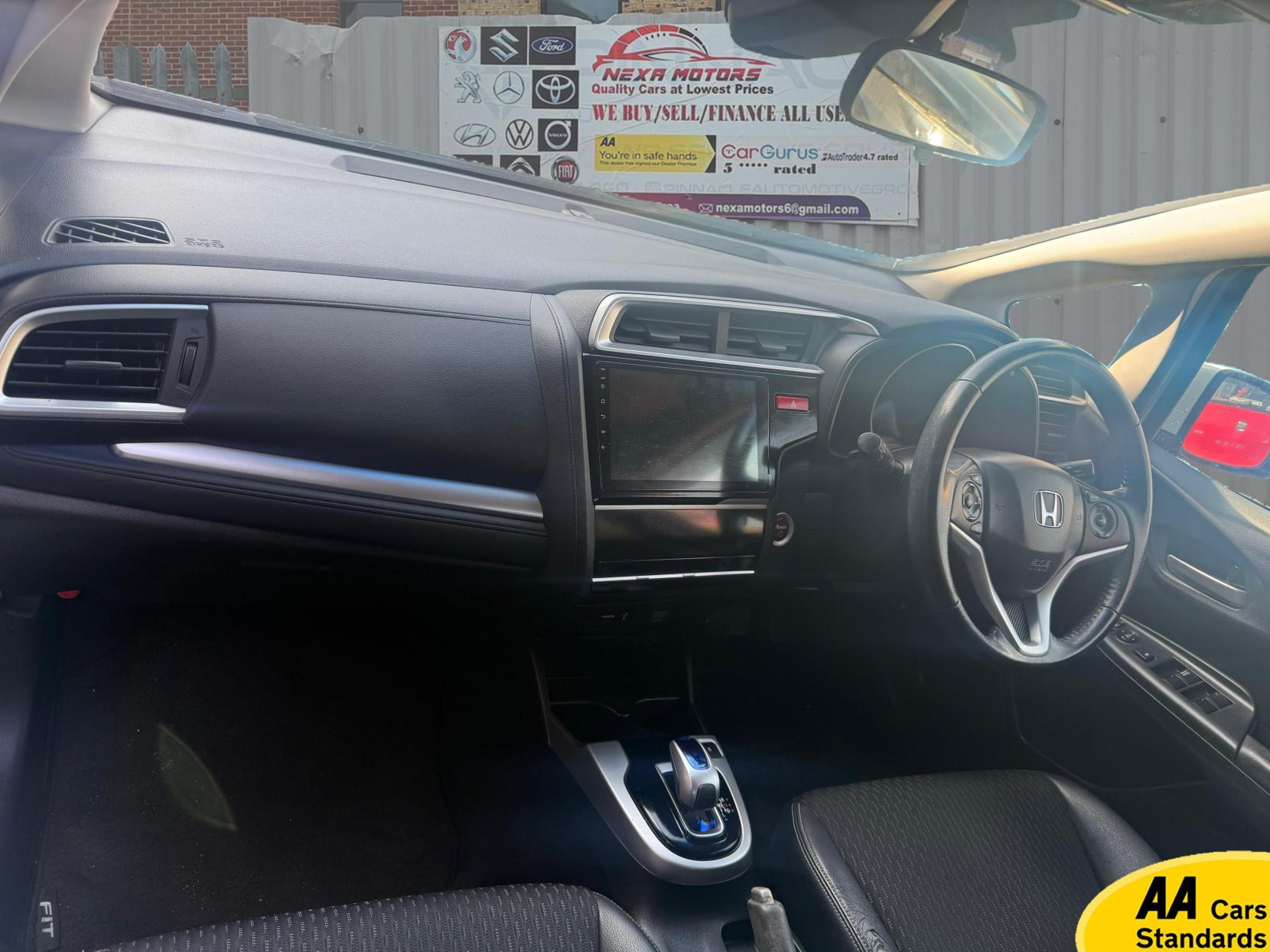 Honda Jazz  1.5 i-VTEC ES Plus Hatchback 5dr Petrol CVT Euro 5 (99 ps)
