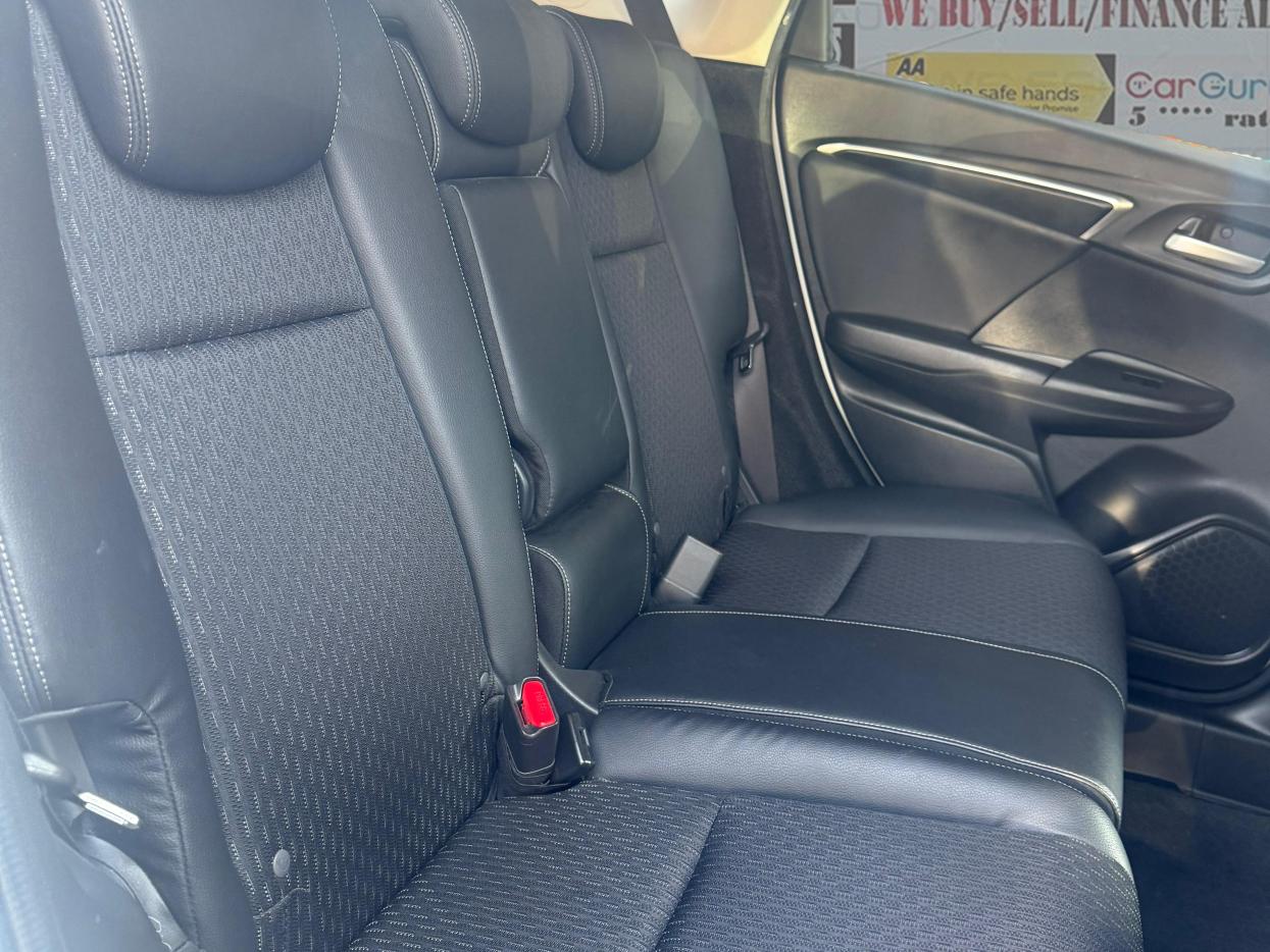 Honda Jazz  1.5 i-VTEC ES Plus Hatchback 5dr Petrol CVT Euro 5 (99 ps)