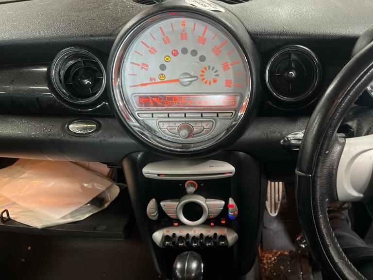 MINI Hatch 1.6 Cooper S Hatchback 3dr Petrol Steptronic Euro 5 (184 ps)
