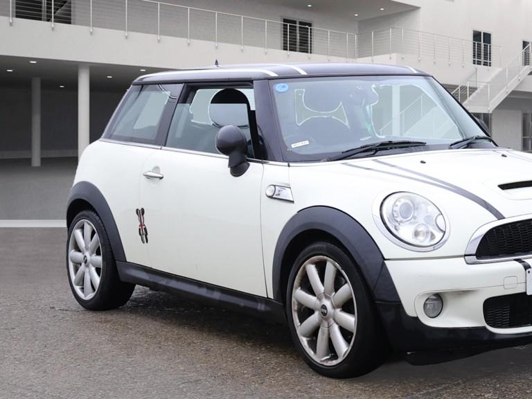MINI Hatch 1.6 Cooper S Hatchback 3dr Petrol Steptronic Euro 5 (184 ps)