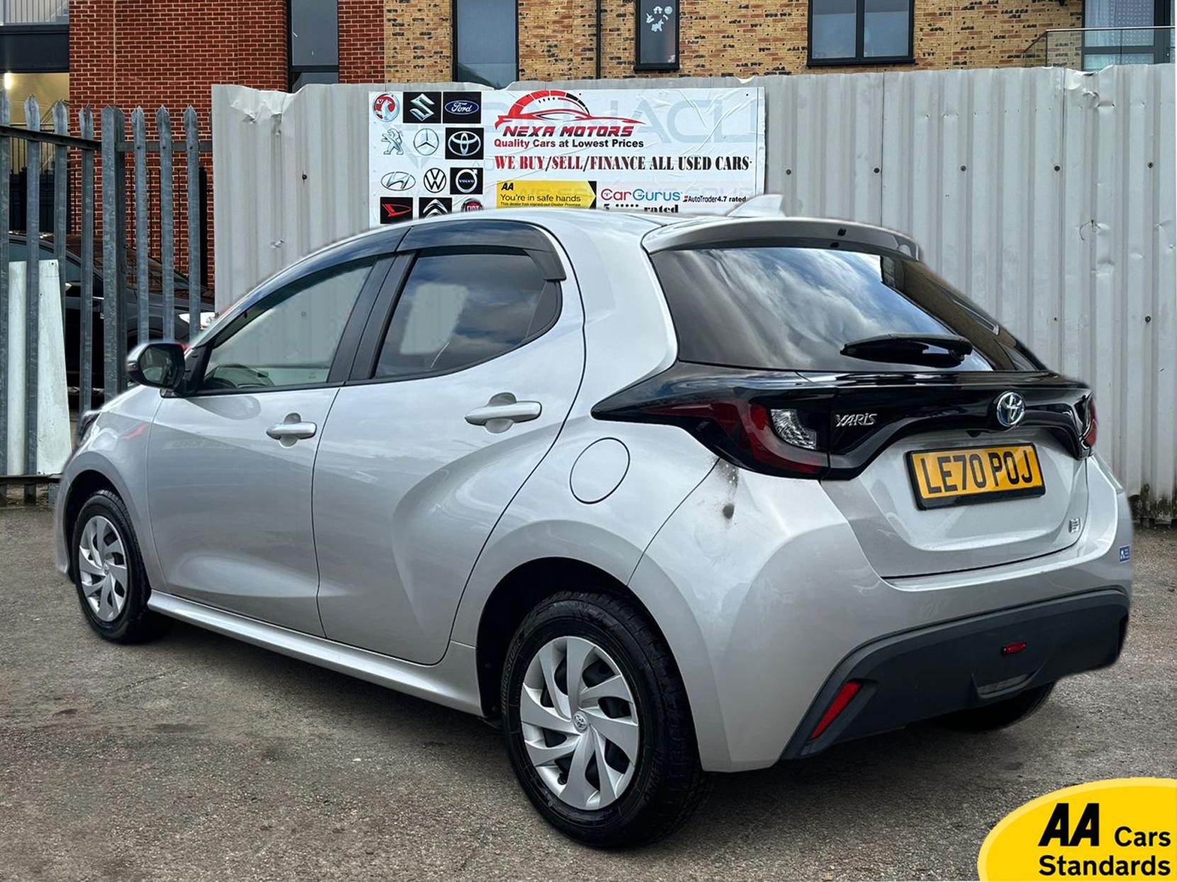 Toyota Yaris 1.5 VVT-h Active Hatchback 5dr Petrol Hybrid E-CVT Euro 6 (s/s) (100 ps)