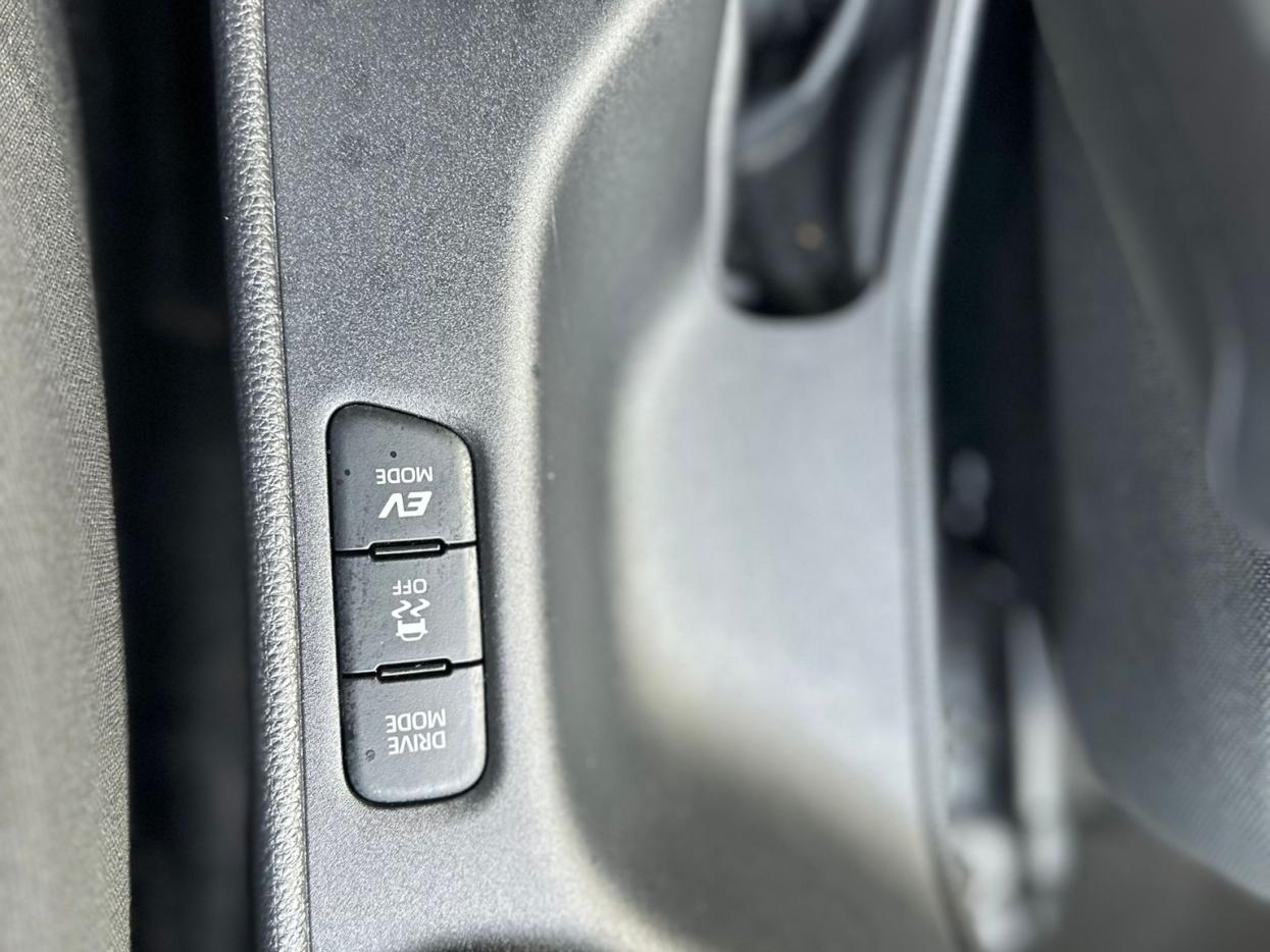 Toyota Yaris 1.5 VVT-h Active Hatchback 5dr Petrol Hybrid E-CVT Euro 6 (s/s) (100 ps)