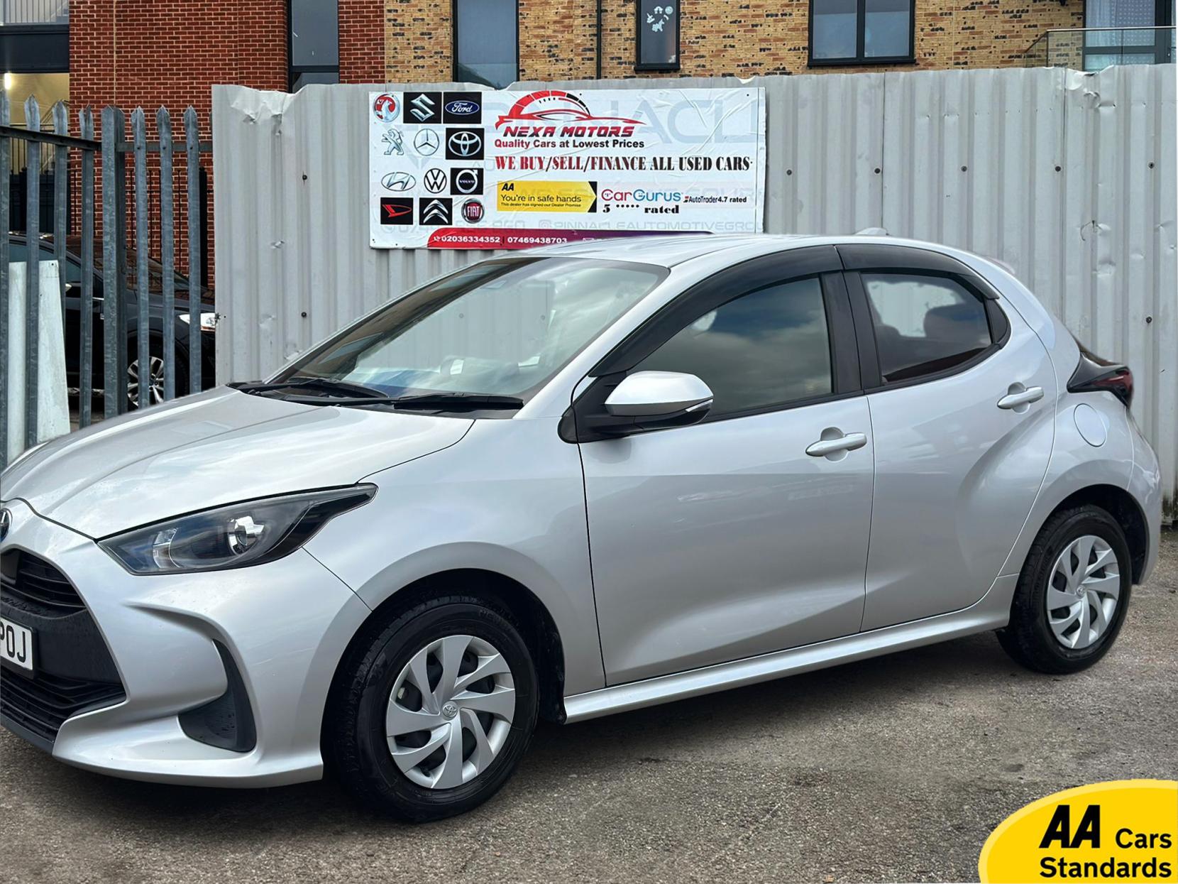 Toyota Yaris 1.5 VVT-h Active Hatchback 5dr Petrol Hybrid E-CVT Euro 6 (s/s) (100 ps)