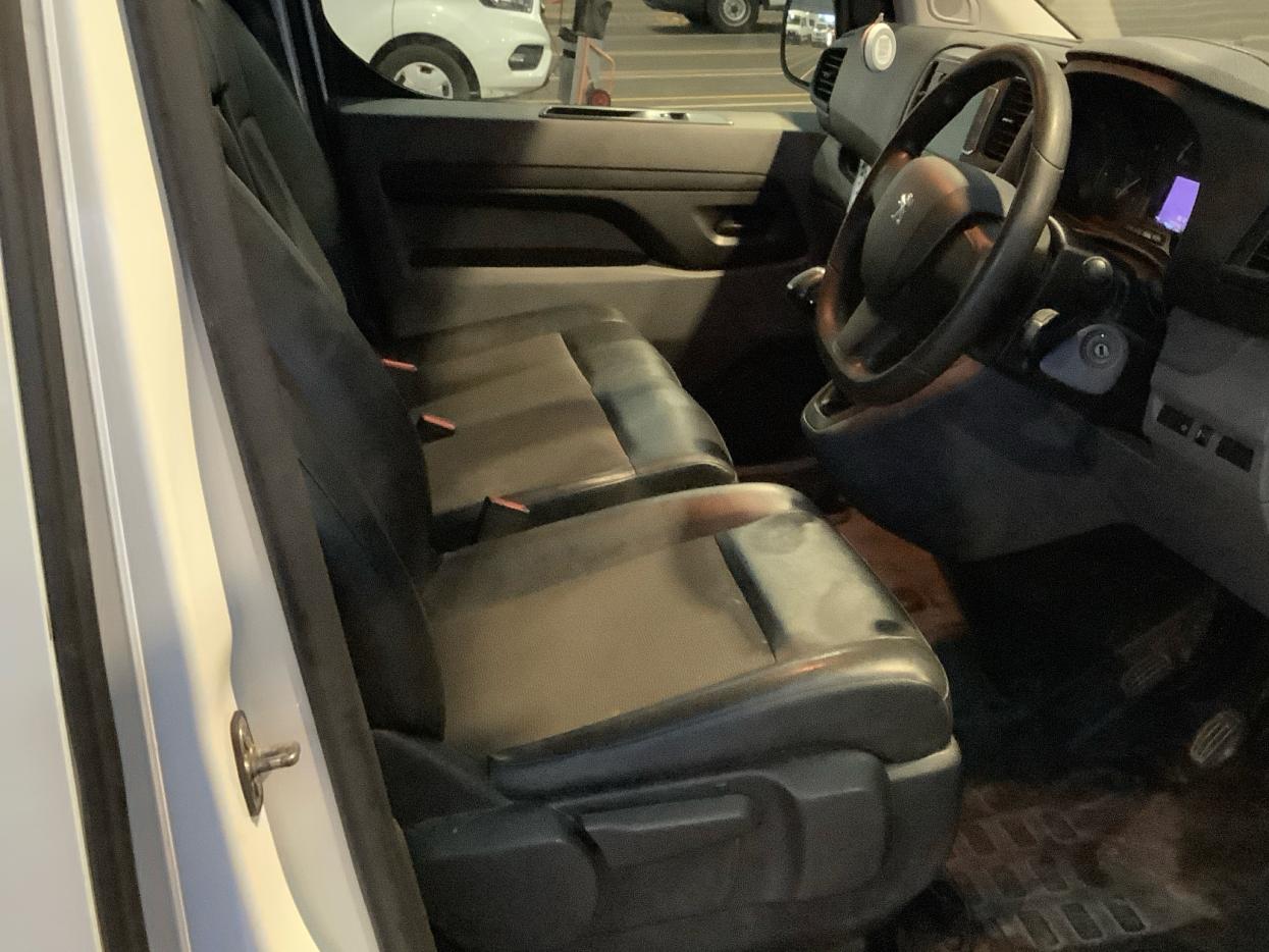 Peugeot Expert 2.0 BlueHDi 1400 Professional Standard Panel Van 6dr Diesel Manual MWB Euro 6 (s/s) (120 ps)