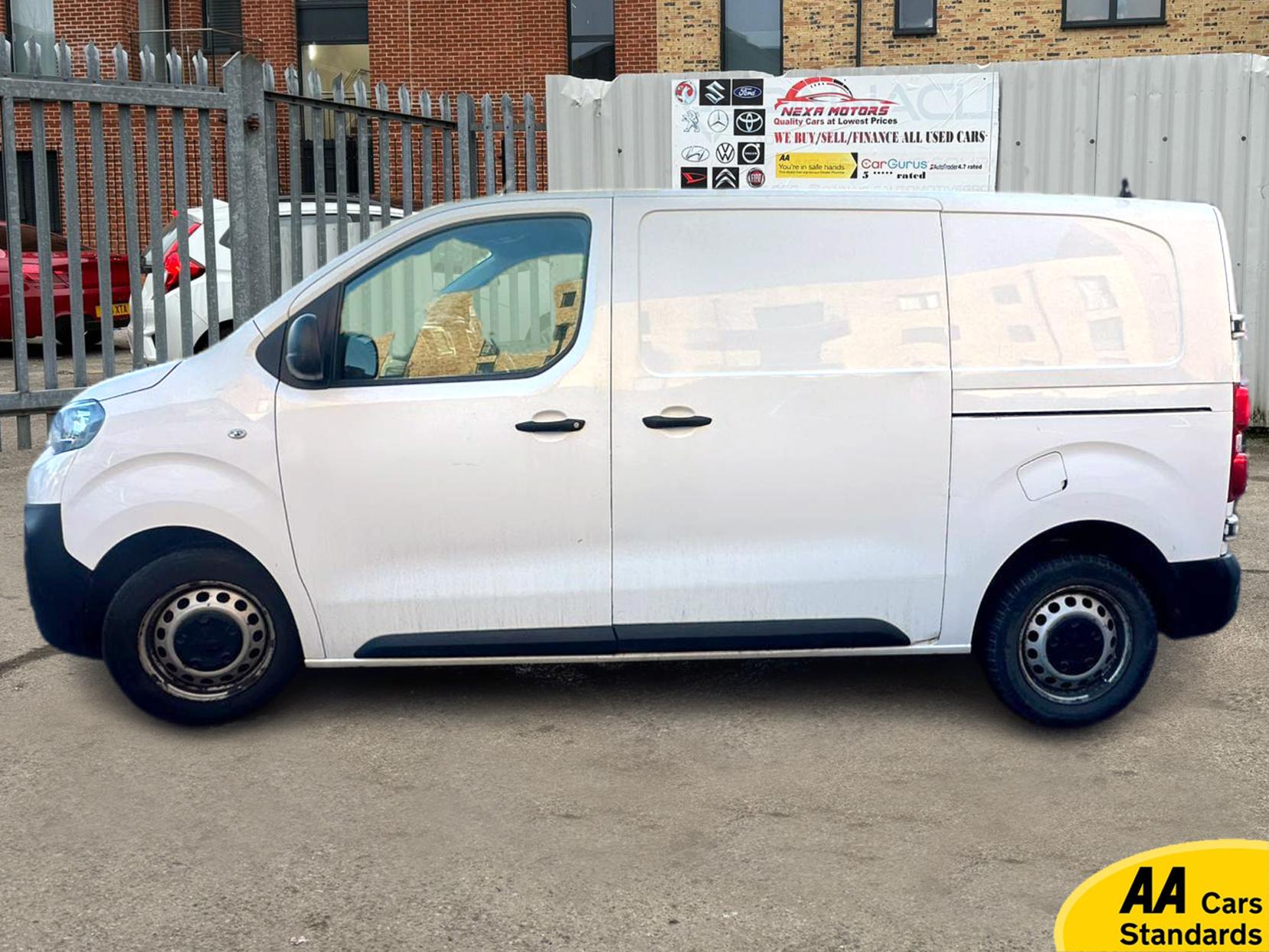 Peugeot Expert 2.0 BlueHDi 1400 Professional Standard Panel Van 6dr Diesel Manual MWB Euro 6 (s/s) (120 ps)