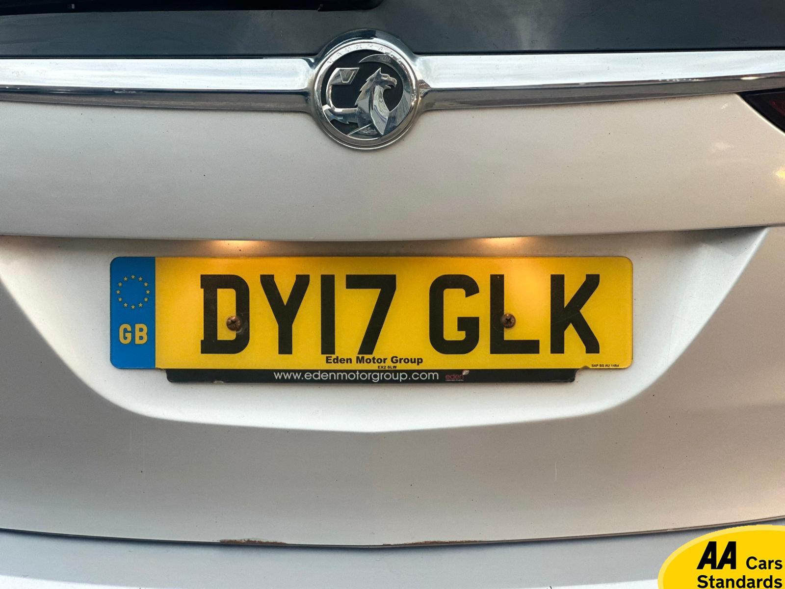 Vauxhall Zafira Tourer 1.4i Turbo Design MPV 5dr Petrol Manual Euro 6 (140 ps)