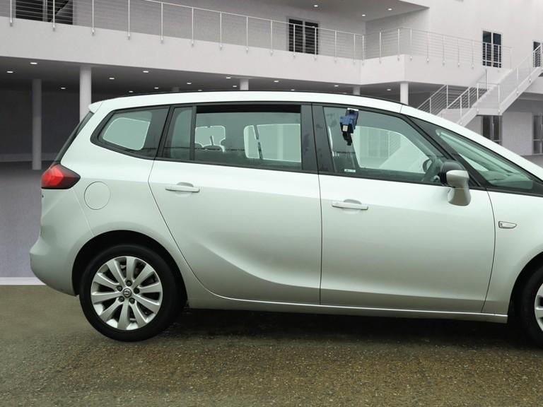 Vauxhall Zafira Tourer 1.4i Turbo Design MPV 5dr Petrol Manual Euro 6 (140 ps)