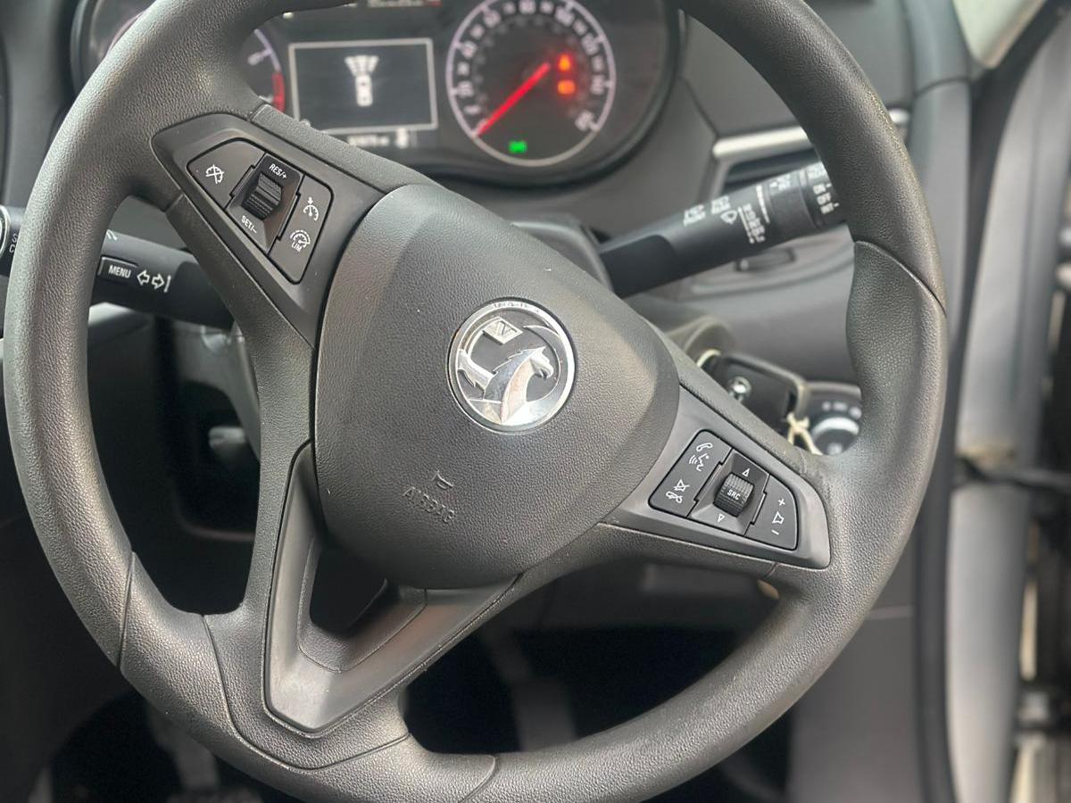 Vauxhall Zafira Tourer 1.4i Turbo Design MPV 5dr Petrol Manual Euro 6 (140 ps)