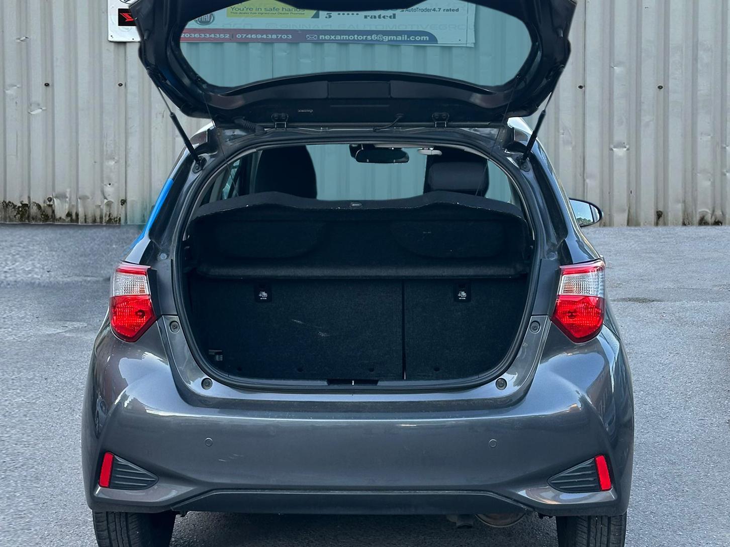Toyota Yaris 1.5 VVT-h Icon Tech Hatchback 5dr Petrol Hybrid E-CVT Euro 6 (s/s) (100 ps)