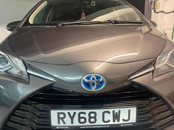 Toyota Yaris 1.5 VVT-h Icon Tech Hatchback 5dr Petrol Hybrid E-CVT Euro 6 (s/s) (100 ps)