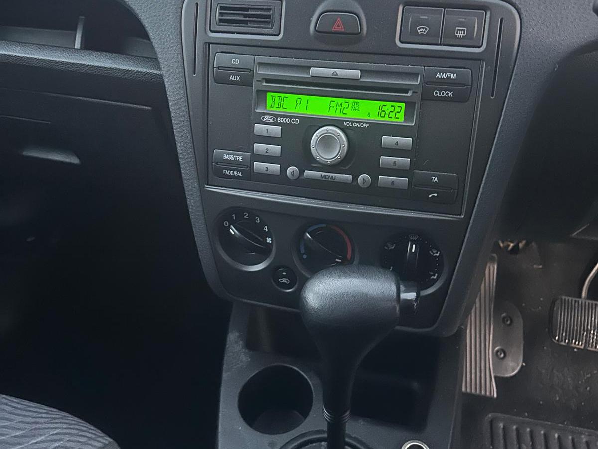 Ford Fusion 1.6 Zetec Climate Hatchback 5dr Petrol Automatic (181 g/km, 99 bhp)