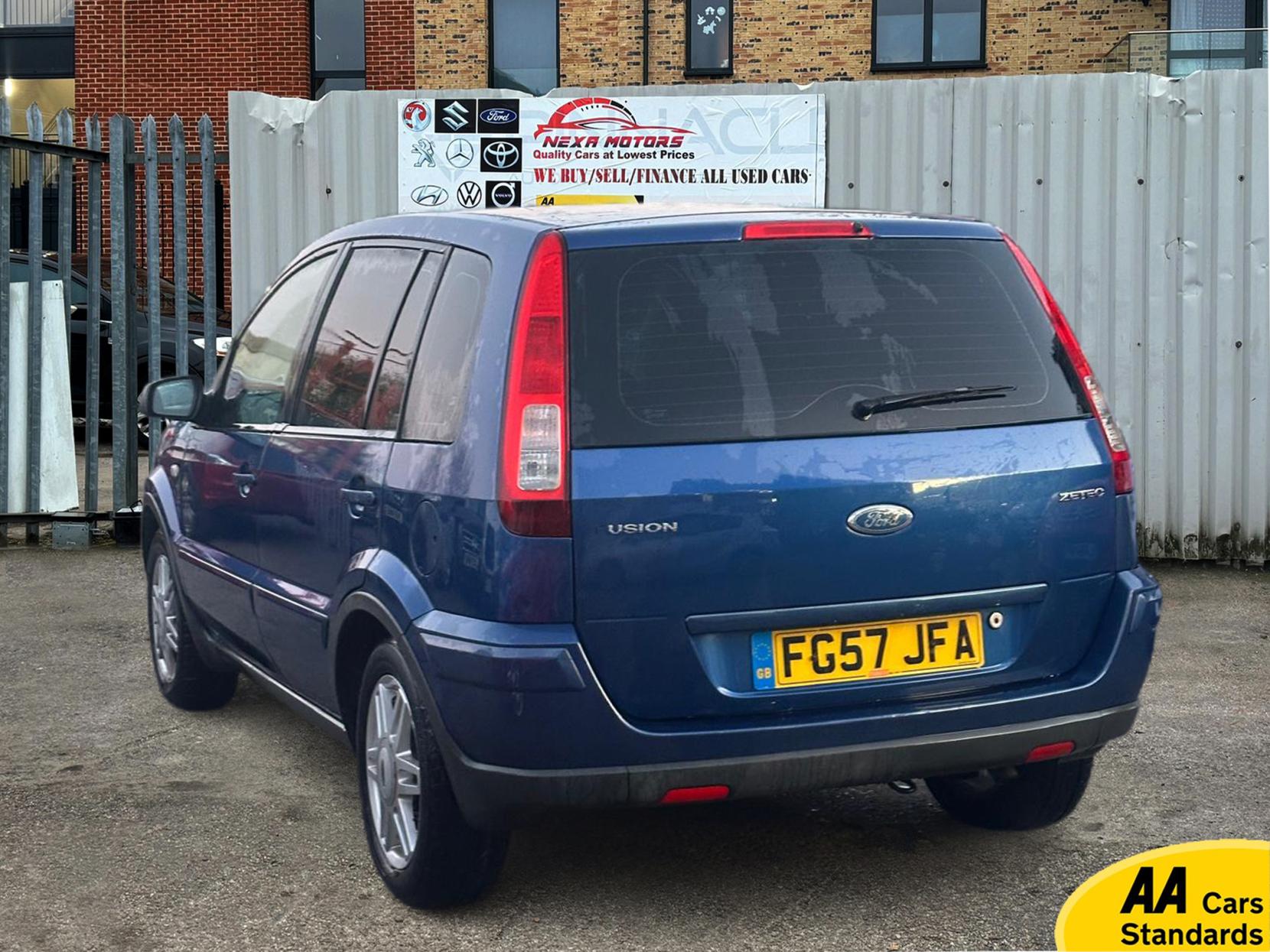 Ford Fusion 1.6 Zetec Climate Hatchback 5dr Petrol Automatic (181 g/km, 99 bhp)