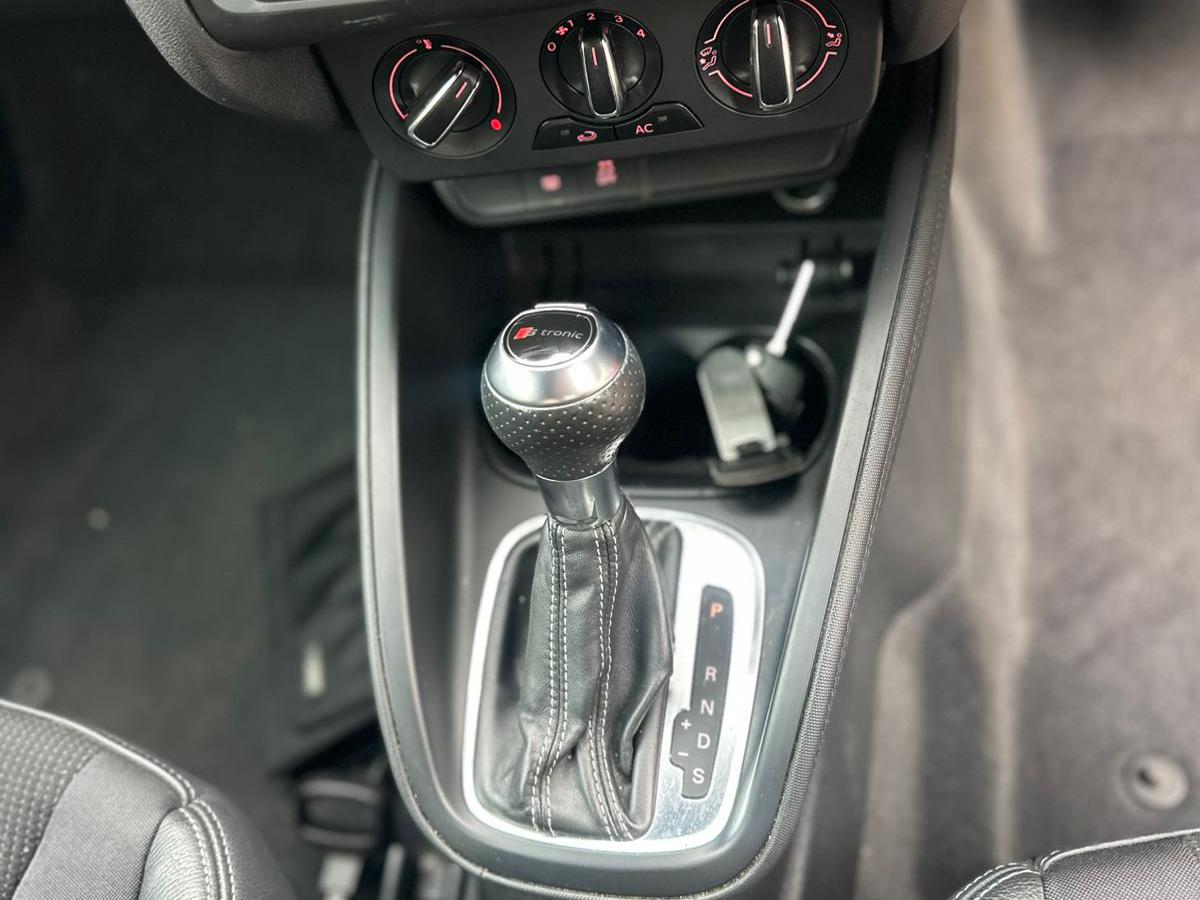 Audi A1 1.4 TFSI S line Hatchback 3dr Petrol S Tronic Euro 5 (s/s) (122 ps)