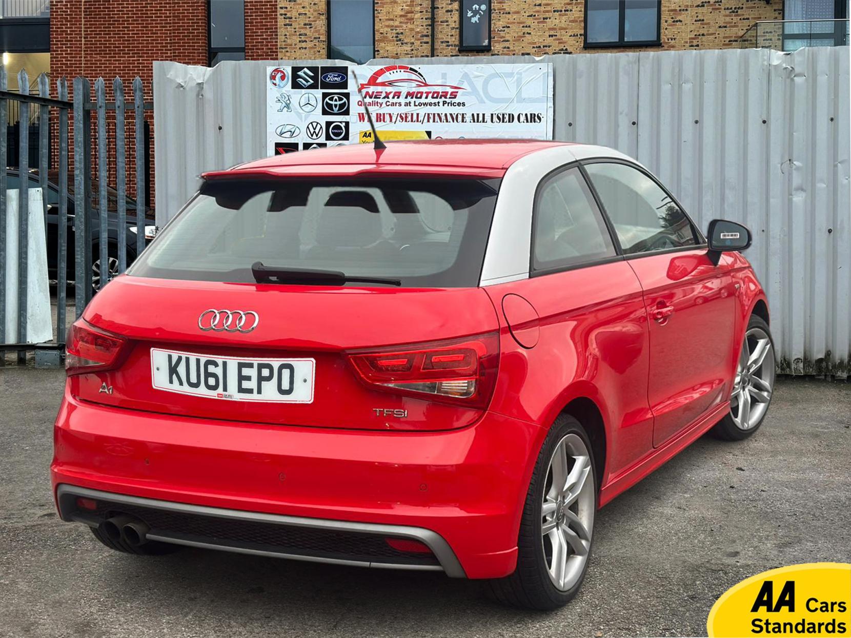 Audi A1 1.4 TFSI S line Hatchback 3dr Petrol S Tronic Euro 5 (s/s) (122 ps)