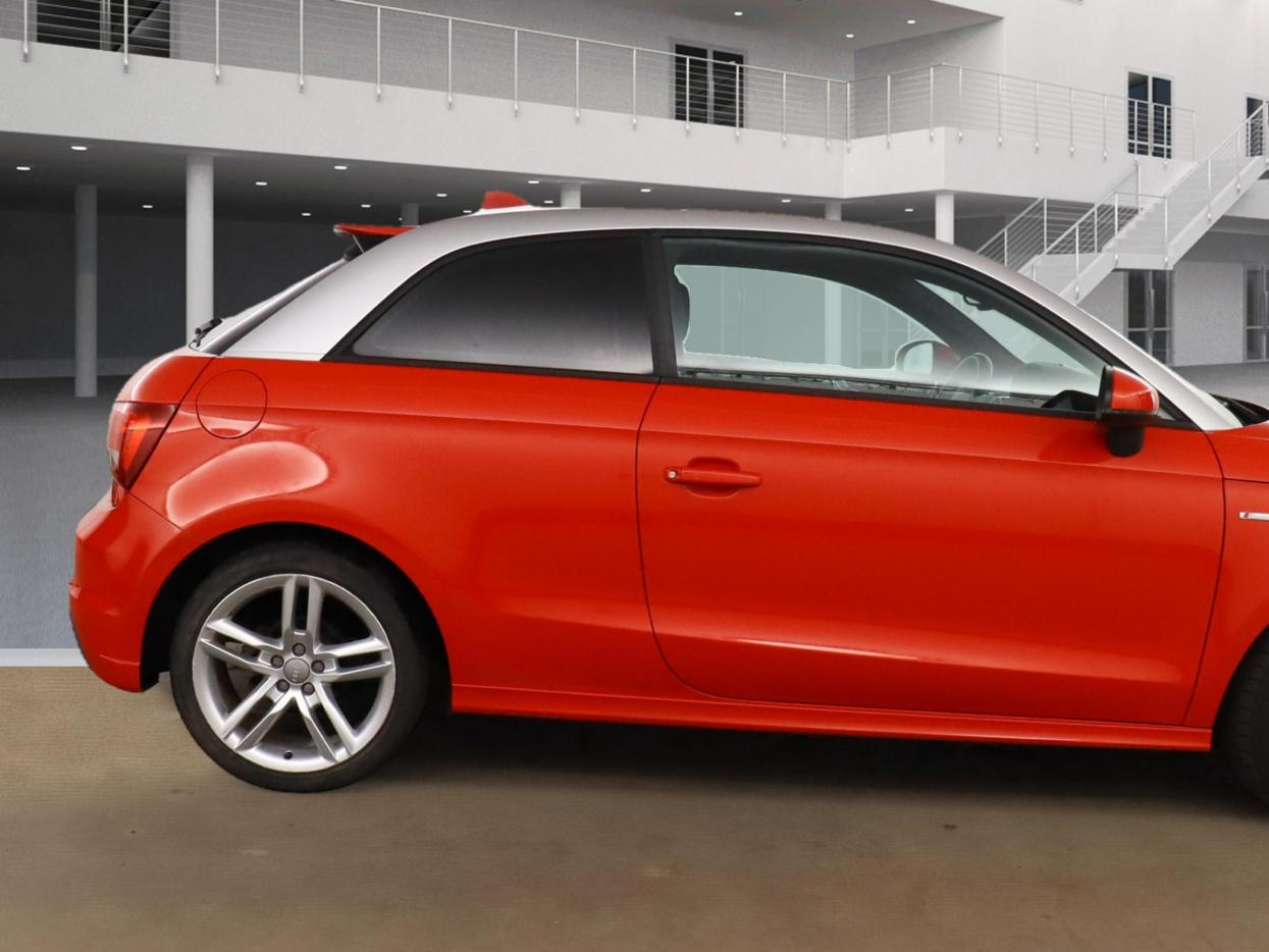 Audi A1 1.4 TFSI S line Hatchback 3dr Petrol S Tronic Euro 5 (s/s) (122 ps)