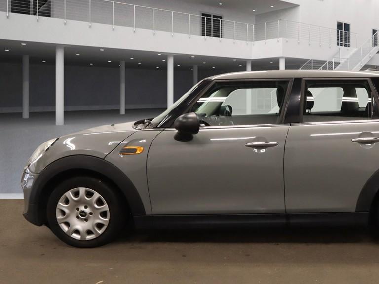 MINI Hatch 1.2 One Hatchback 5dr Petrol Auto Euro 6 (s/s) (102 ps)