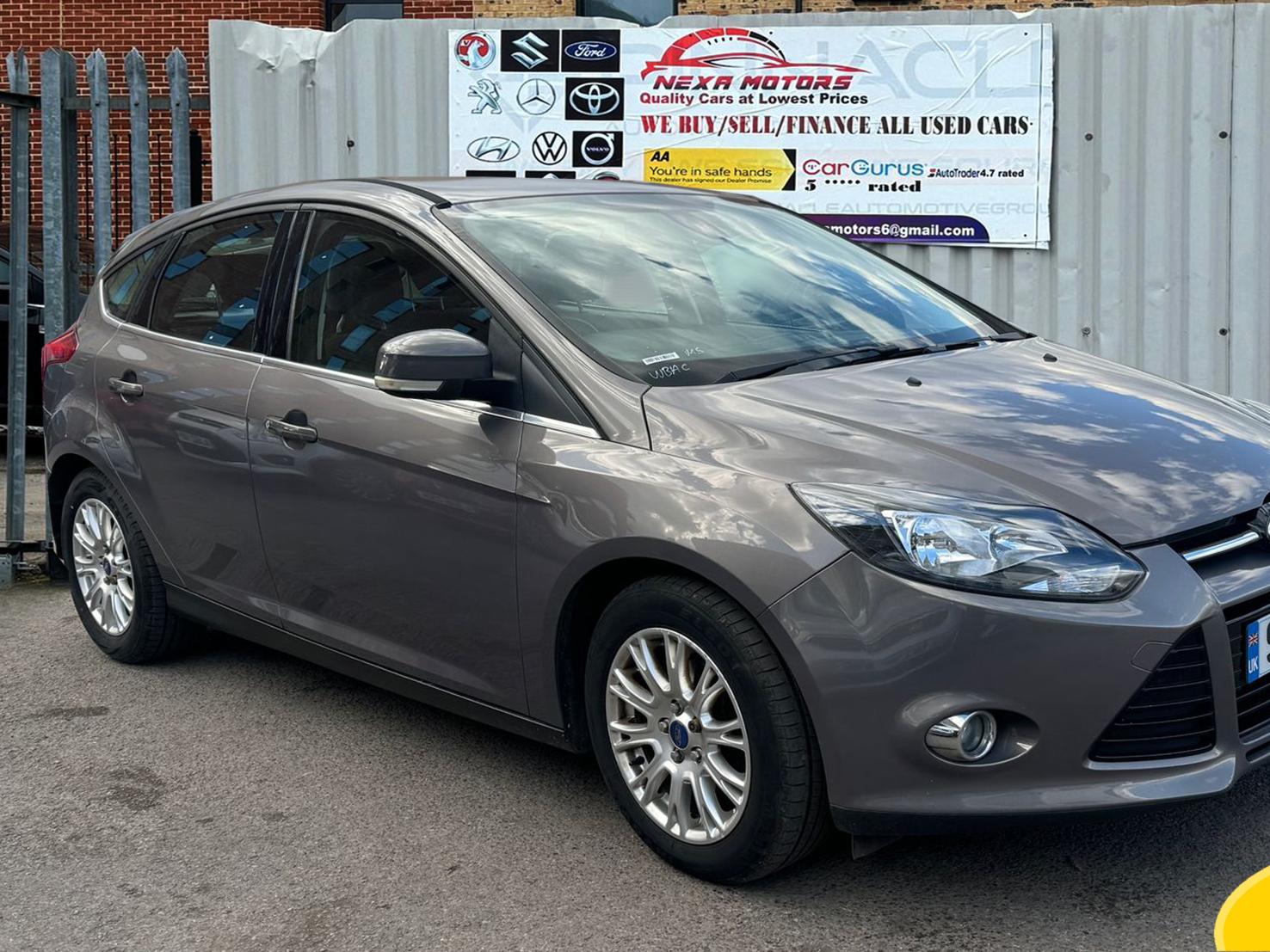 Ford Focus 1.6 Titanium Hatchback 5dr Petrol Powershift Euro 5 (125 ps)