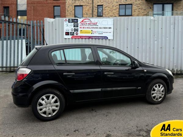 Vauxhall Astra 1.8i 16v Life Hatchback 5dr Petrol Automatic (187 g/km, 138 bhp)