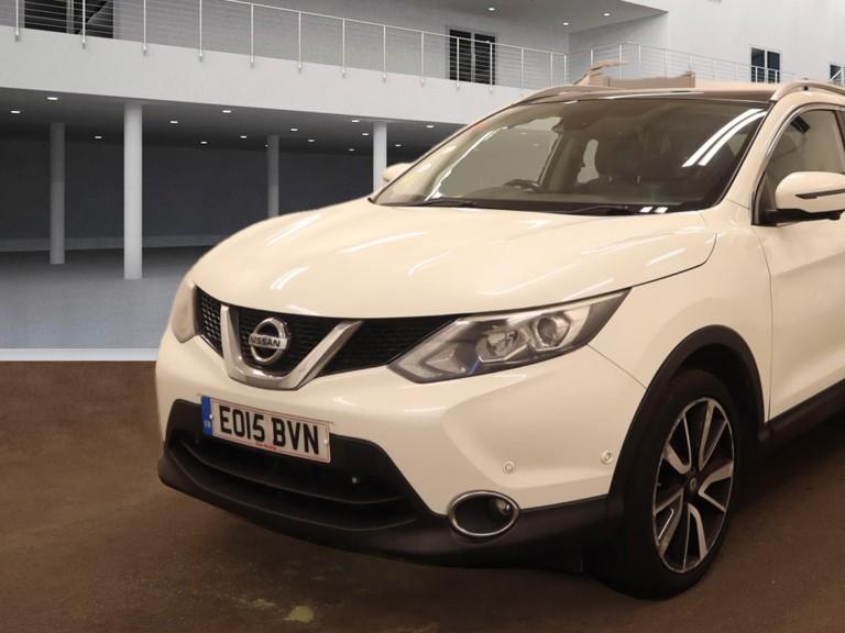 Nissan Qashqai 1.2 DIG-T Tekna SUV 5dr Petrol XTRON 2WD Euro 5 (s/s) (115 ps)