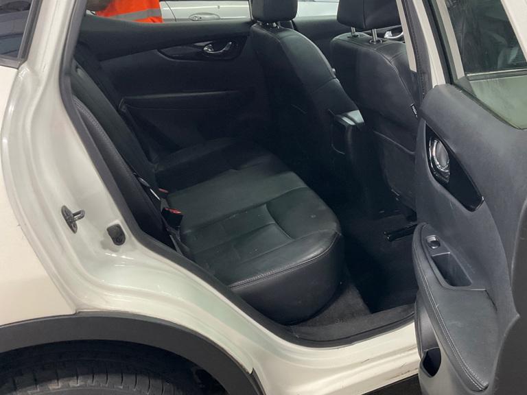 Nissan Qashqai 1.2 DIG-T Tekna SUV 5dr Petrol XTRON 2WD Euro 5 (s/s) (115 ps)