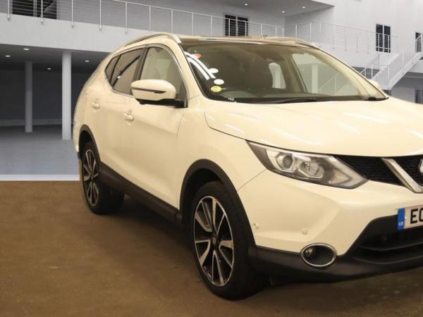 Nissan Qashqai 1.2 DIG-T Tekna SUV 5dr Petrol XTRON 2WD Euro 5 (s/s) (115 ps)