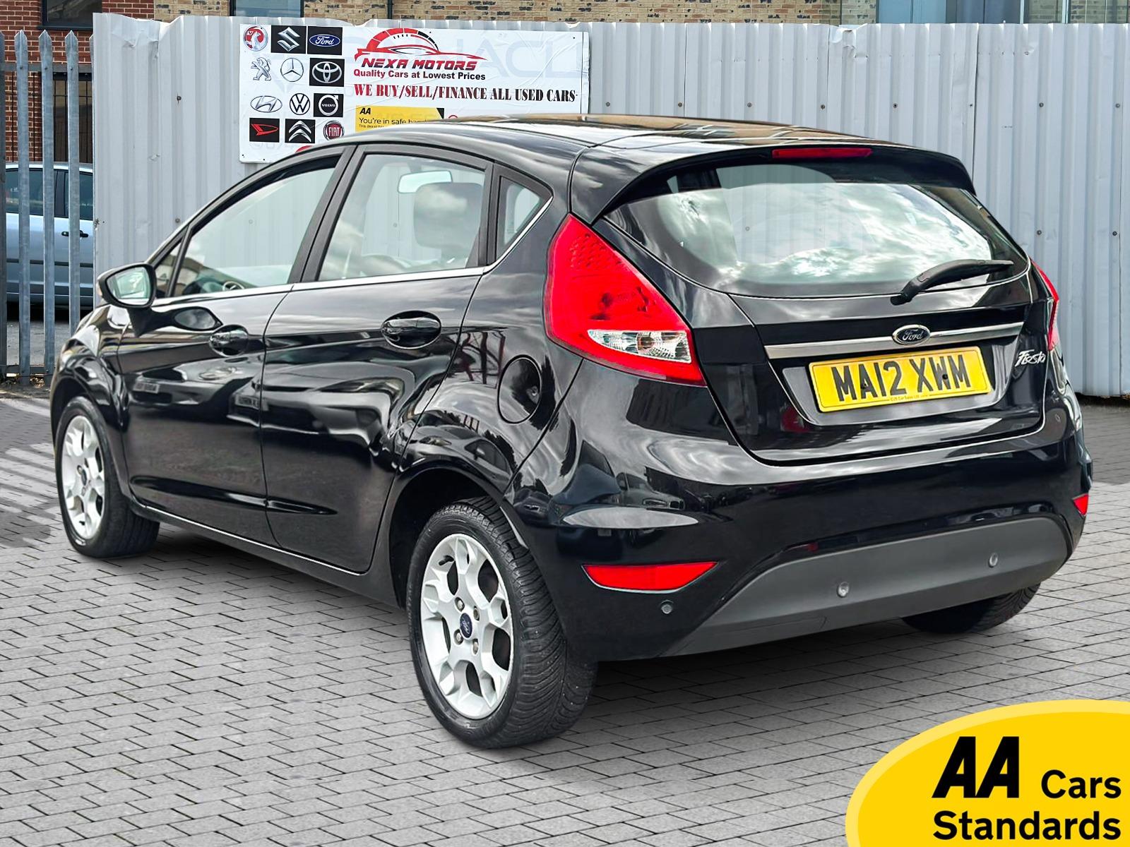 Ford Fiesta 1.4 Zetec Hatchback 5dr Petrol Automatic (154 g/km, 94 bhp)