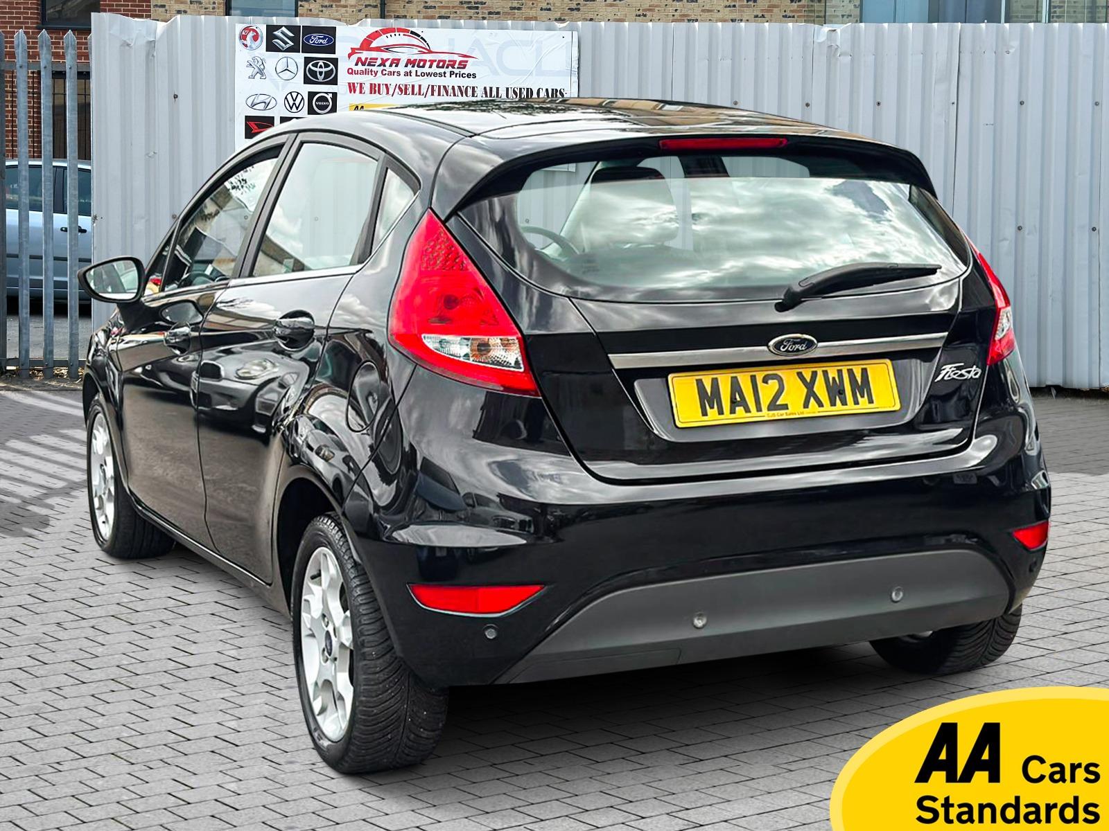 Ford Fiesta 1.4 Zetec Hatchback 5dr Petrol Automatic (154 g/km, 94 bhp)