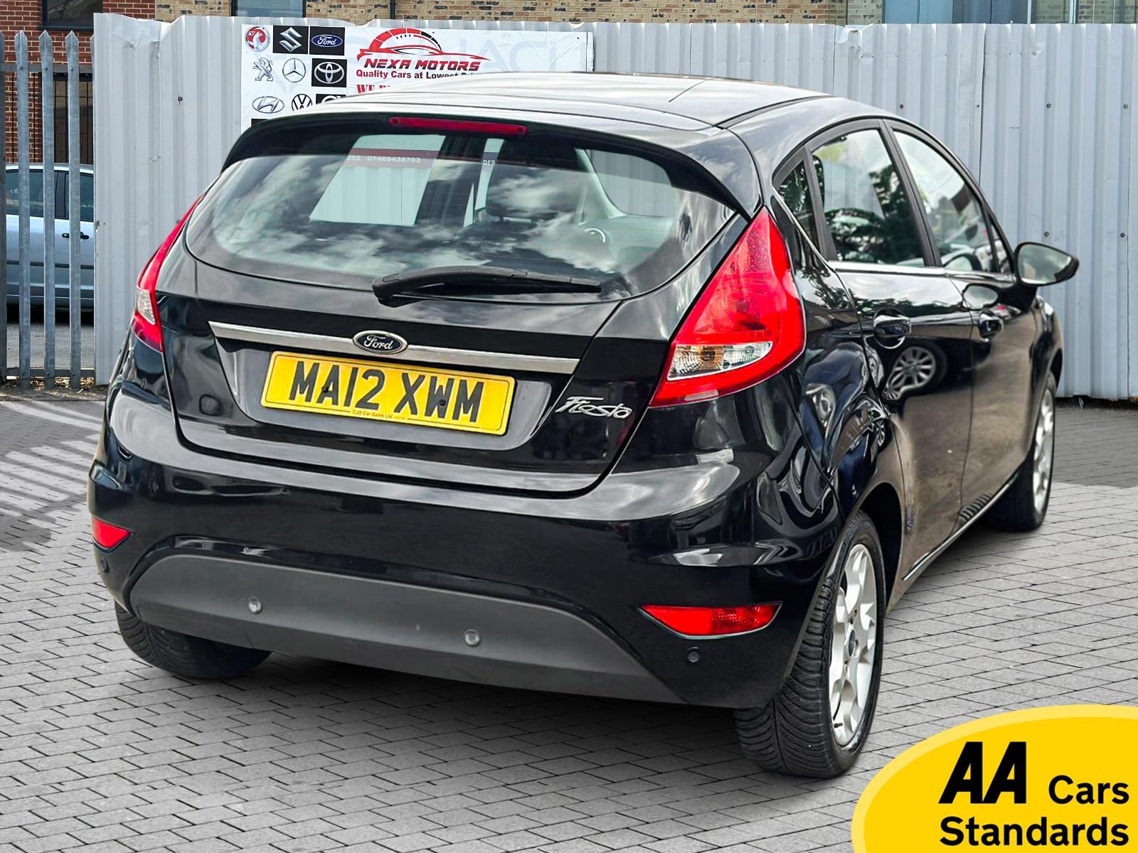 Ford Fiesta 1.4 Zetec Hatchback 5dr Petrol Automatic (154 g/km, 94 bhp)