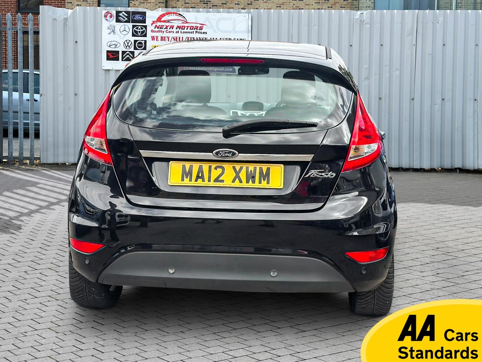 Ford Fiesta 1.4 Zetec Hatchback 5dr Petrol Automatic (154 g/km, 94 bhp)